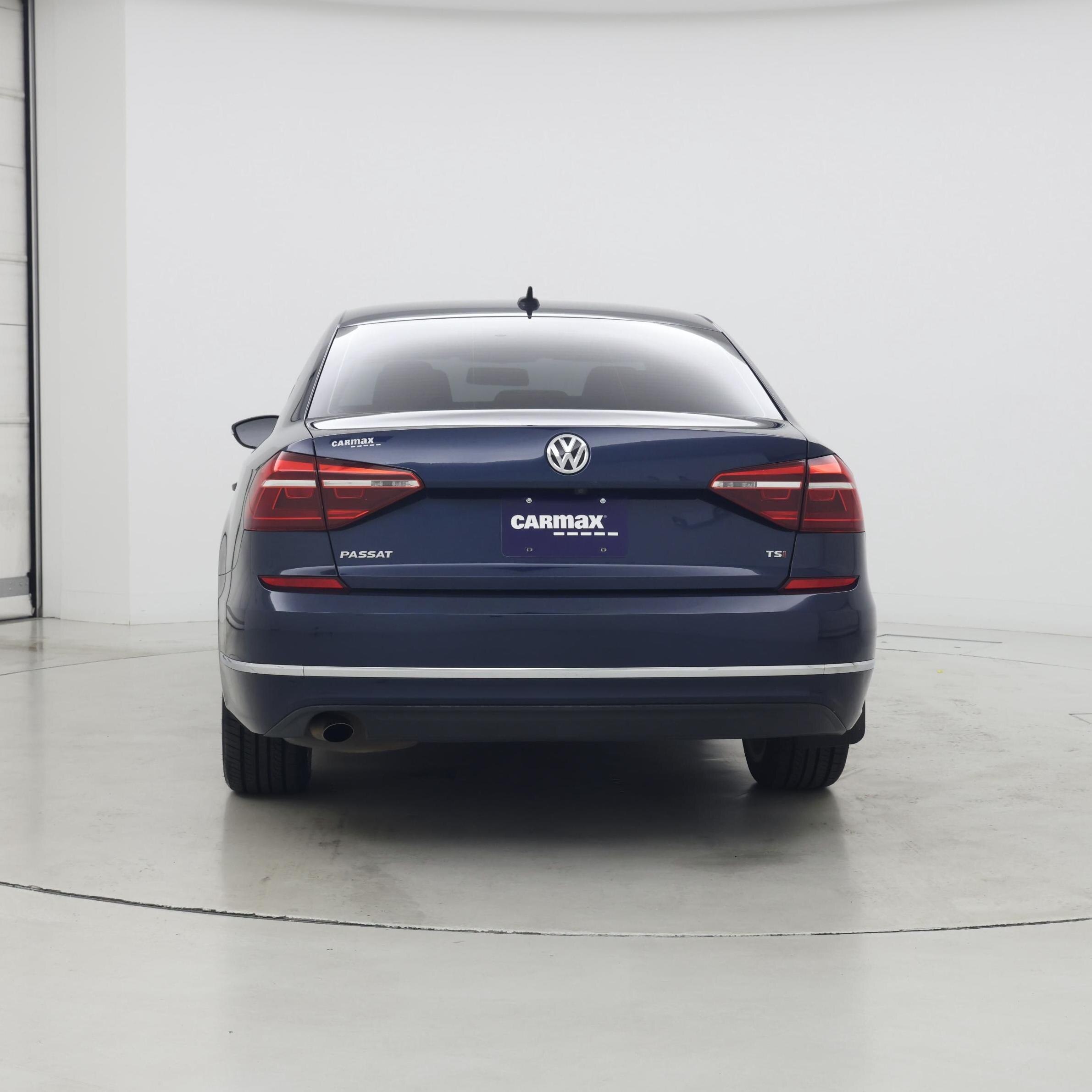Thumbnail: 2019 Volkswagen Passat - 6