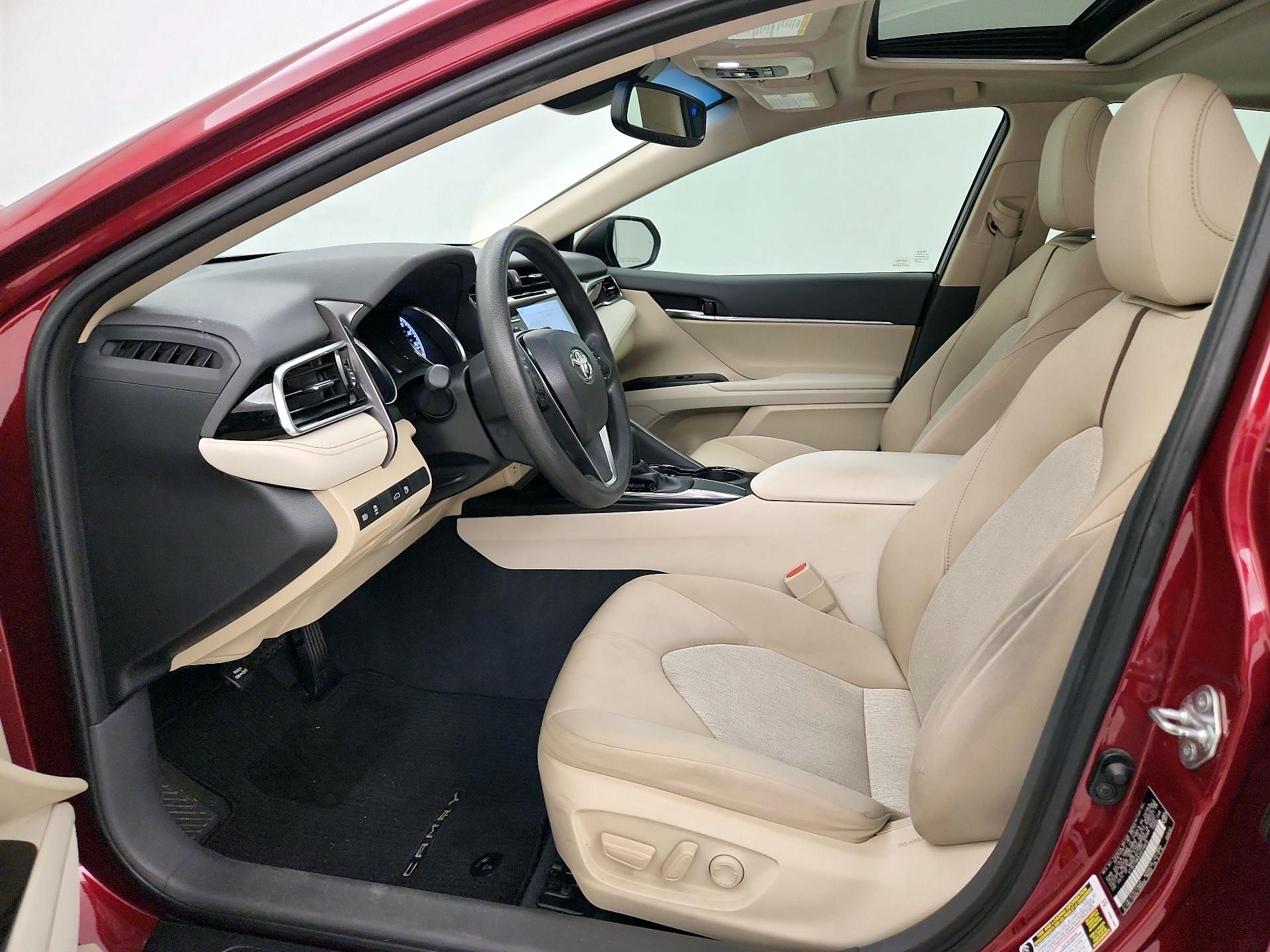 Thumbnail: 2018 Toyota Camry - 11