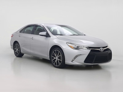 Silver 2016 Toyota Camry SE
