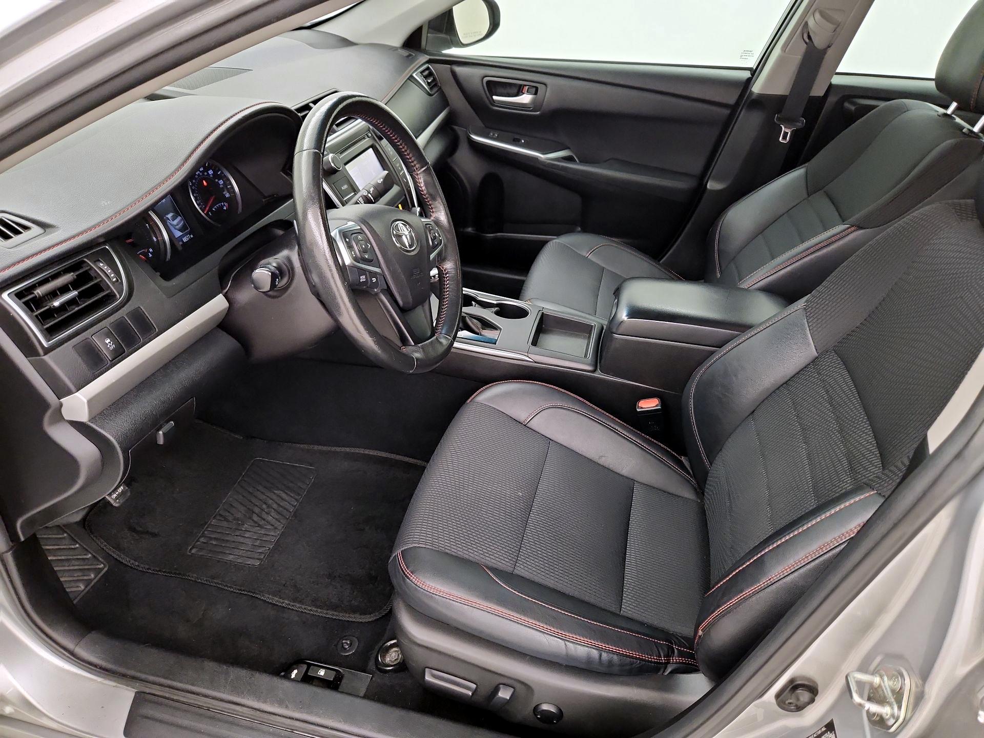 Thumbnail: 2016 Toyota Camry - 11