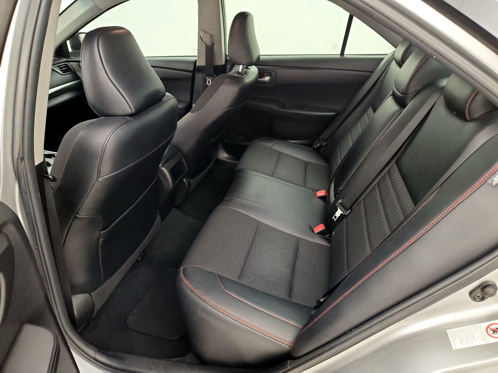 Thumbnail: 2016 Toyota Camry - 19