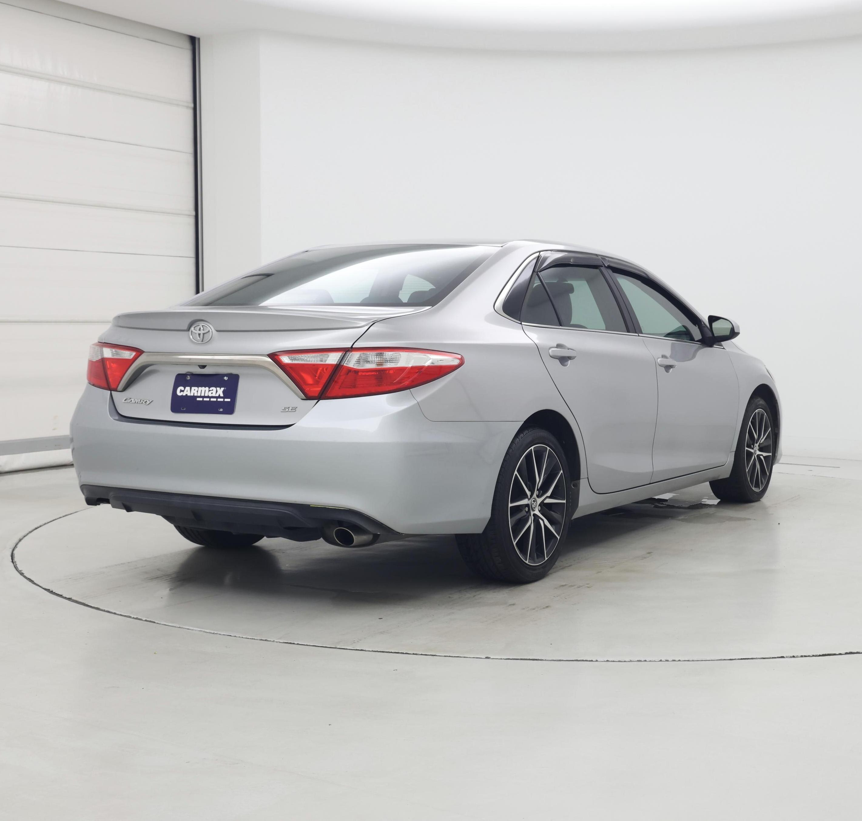 Thumbnail: 2016 Toyota Camry - 8