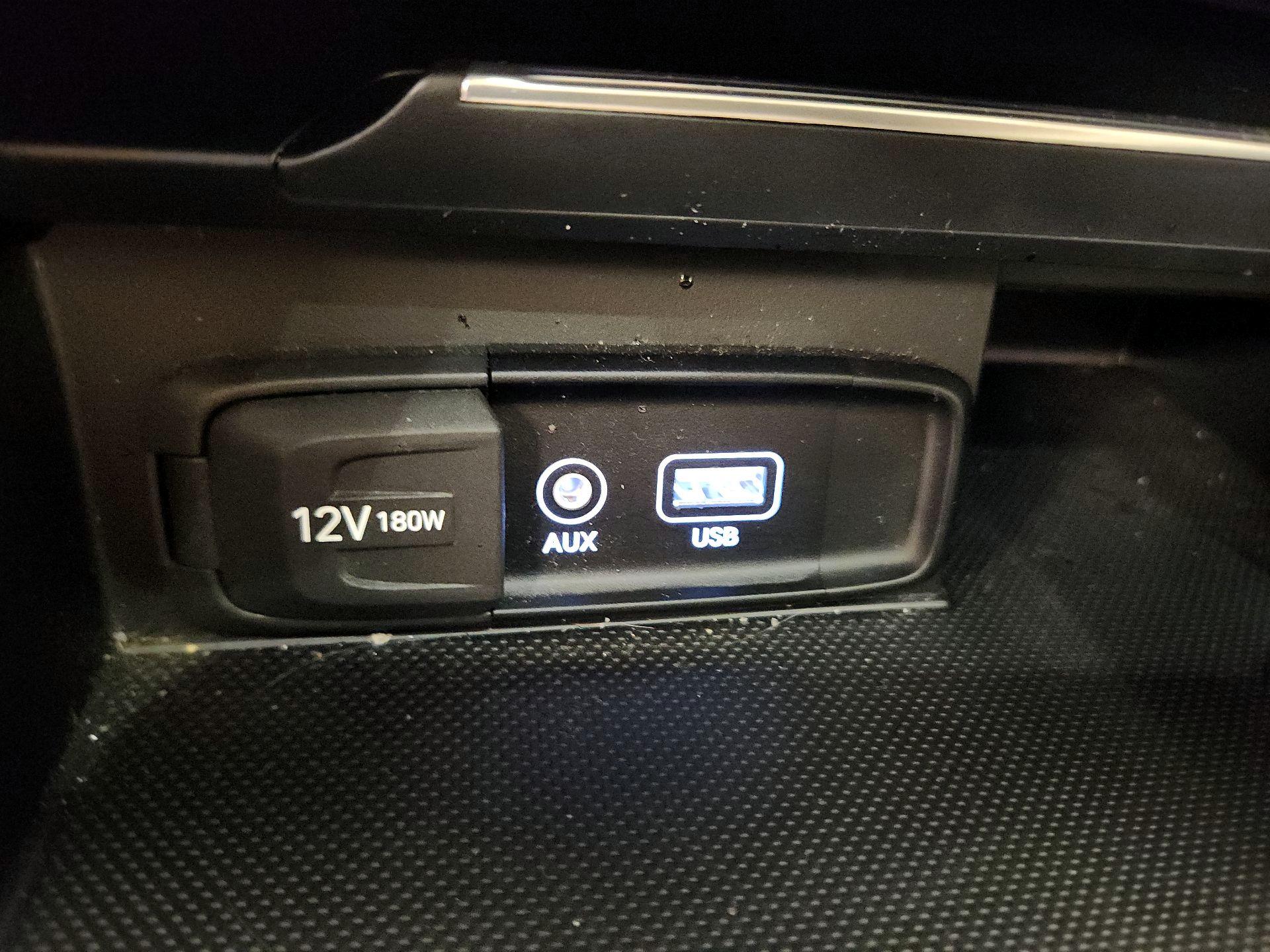 Thumbnail: 2021 Genesis G70 - 19