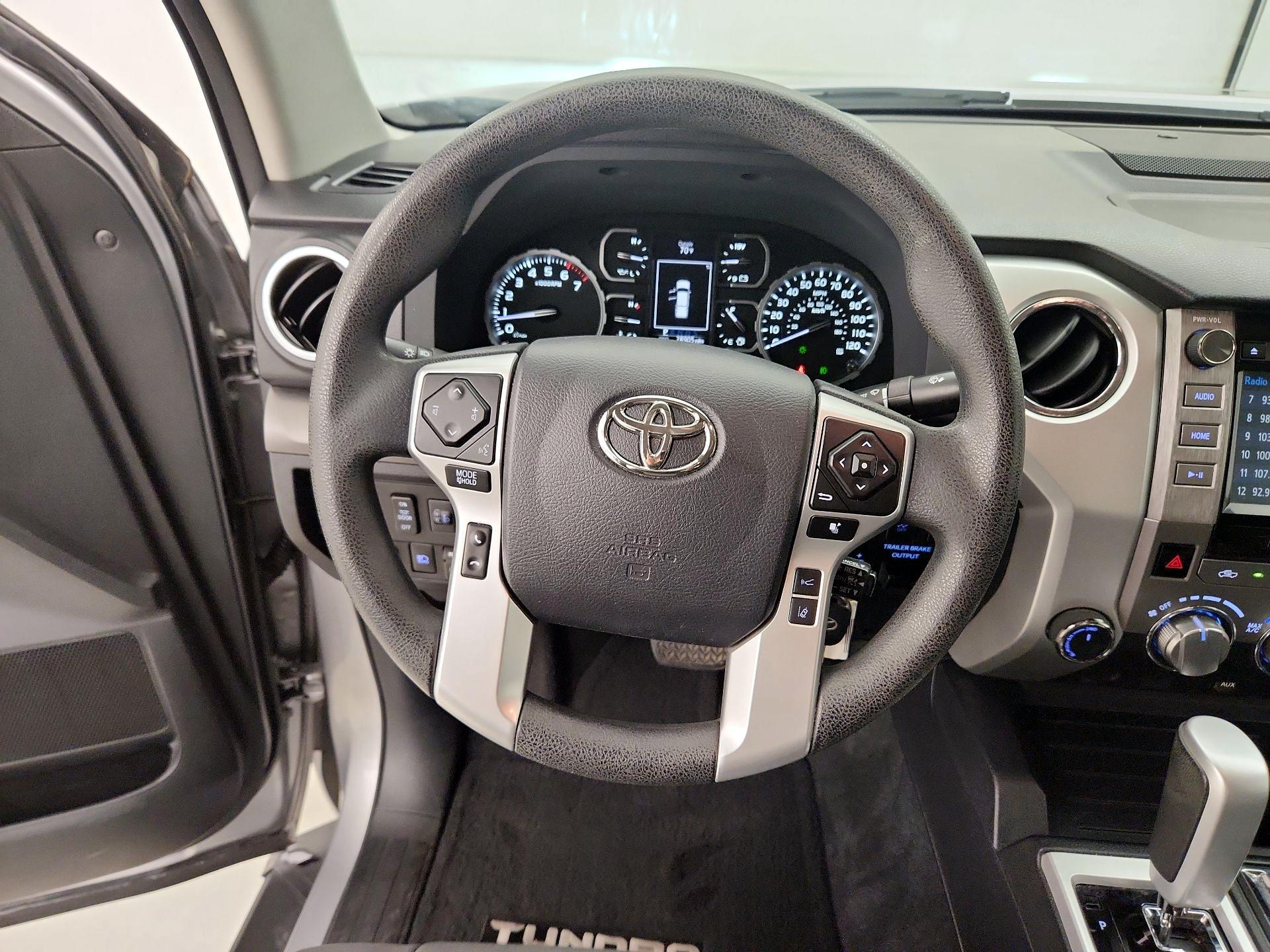 Thumbnail: 2018 Toyota Tundra - 10