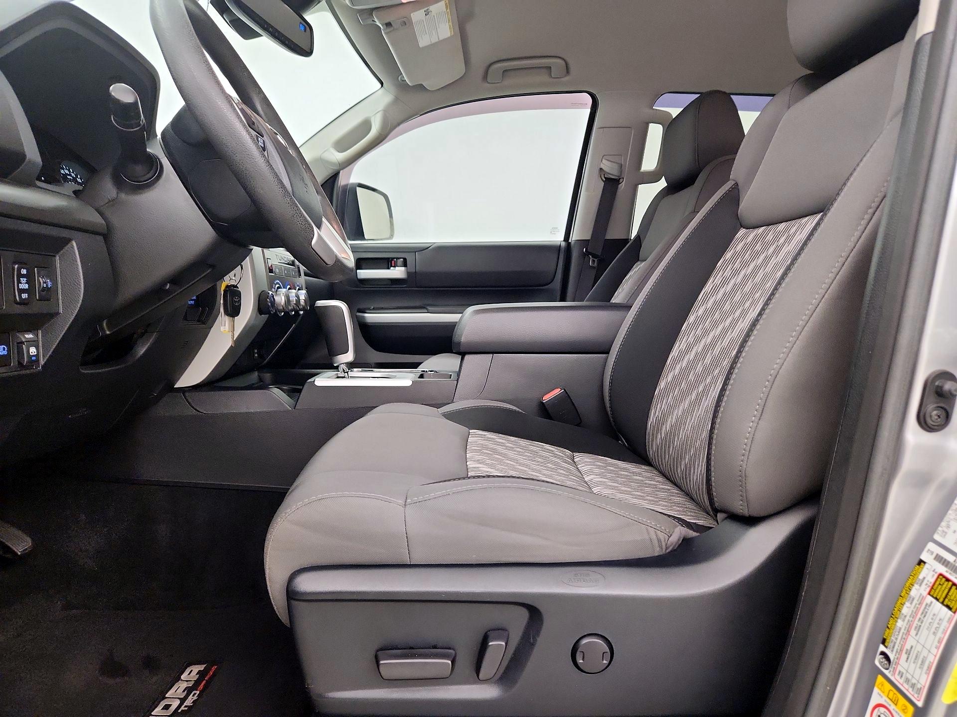Thumbnail: 2018 Toyota Tundra - 11