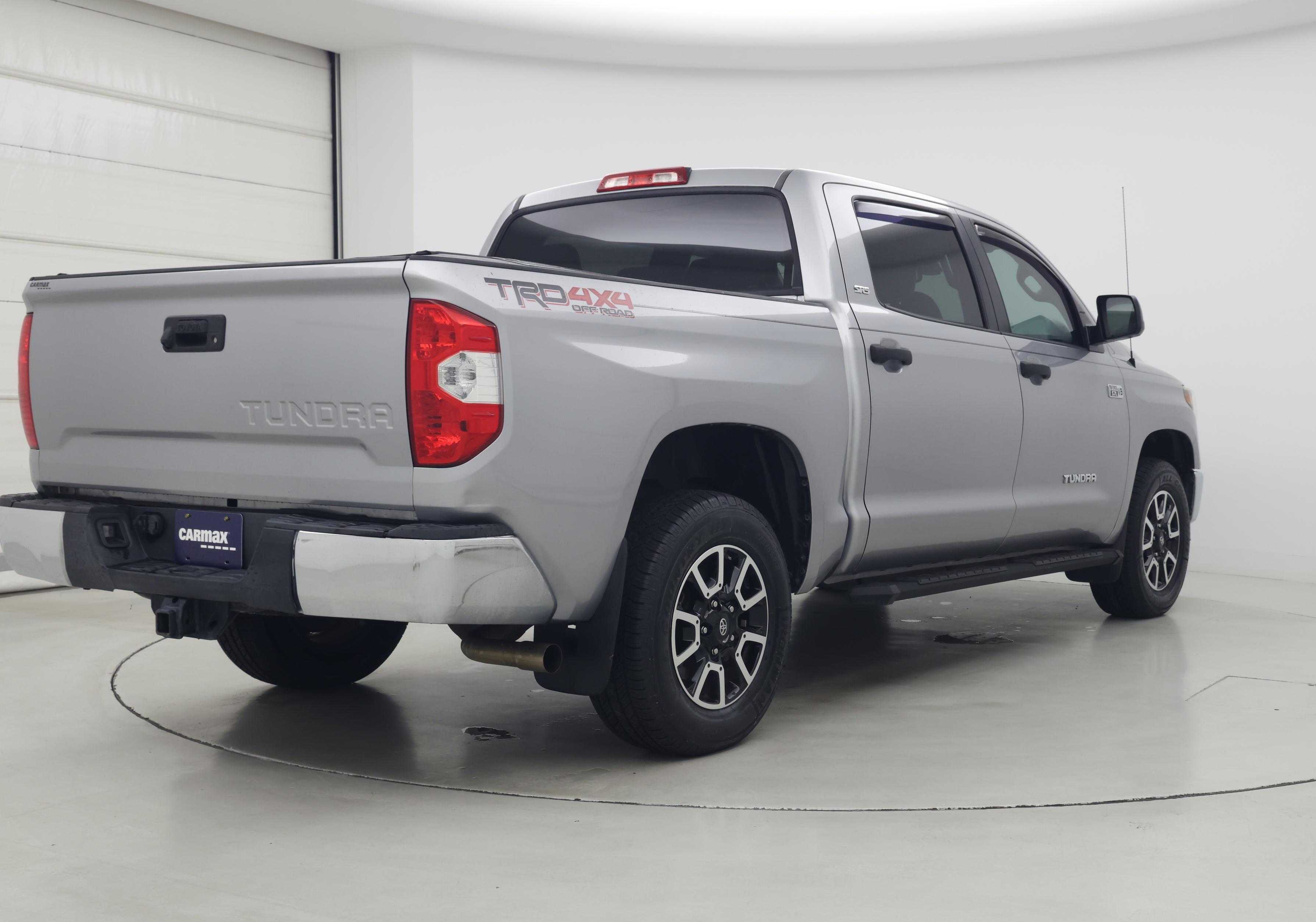 Thumbnail: 2018 Toyota Tundra - 8