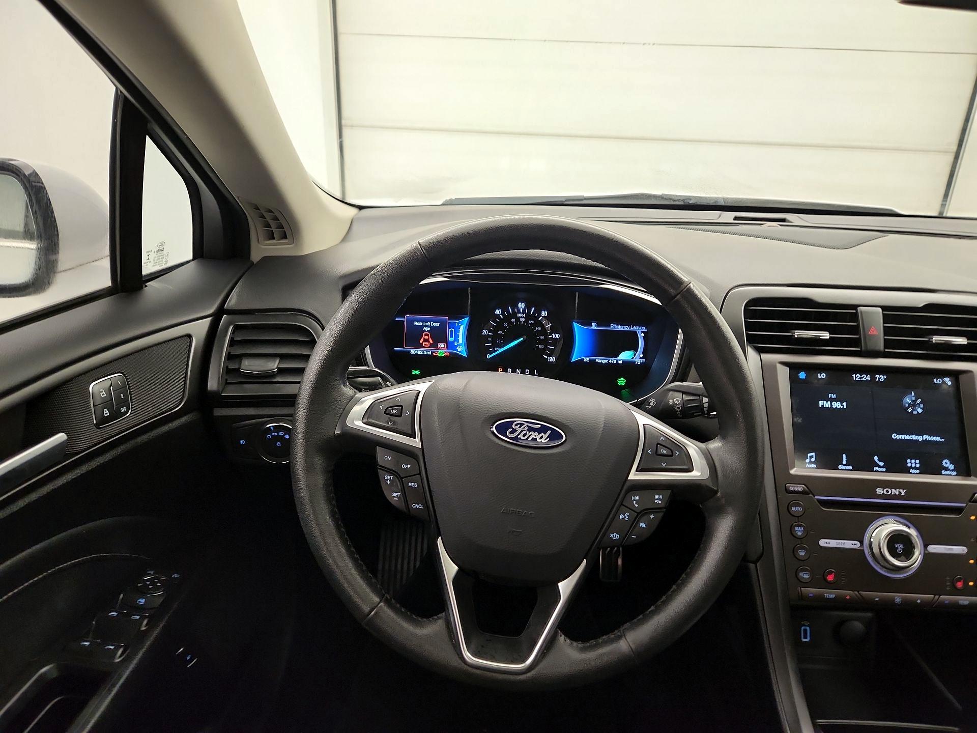 Thumbnail: 2017 Ford Fusion - 10