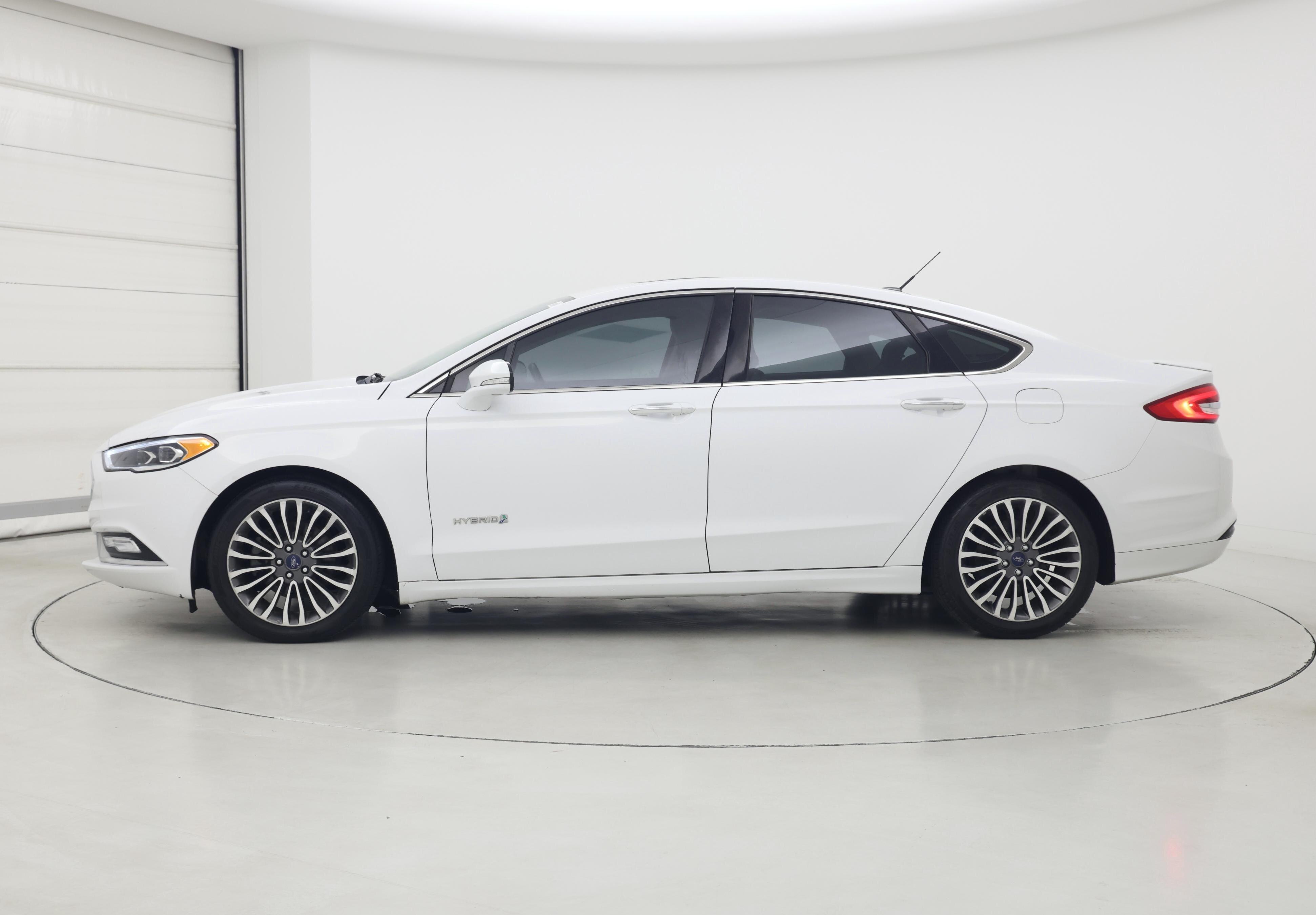 Thumbnail: 2017 Ford Fusion - 3