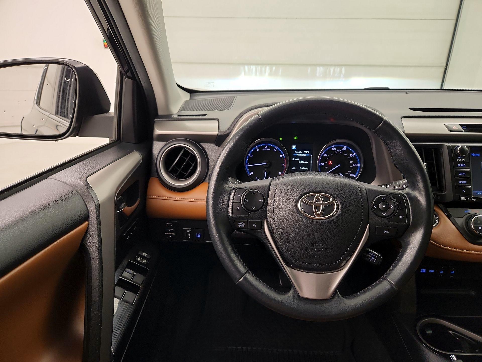 Thumbnail: 2018 Toyota RAV4 - 10