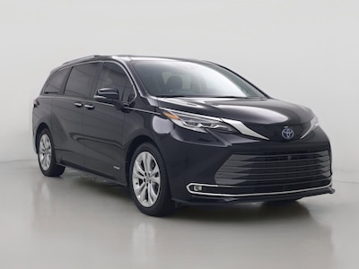 Black 2021 Toyota Sienna Hybrid Platinum