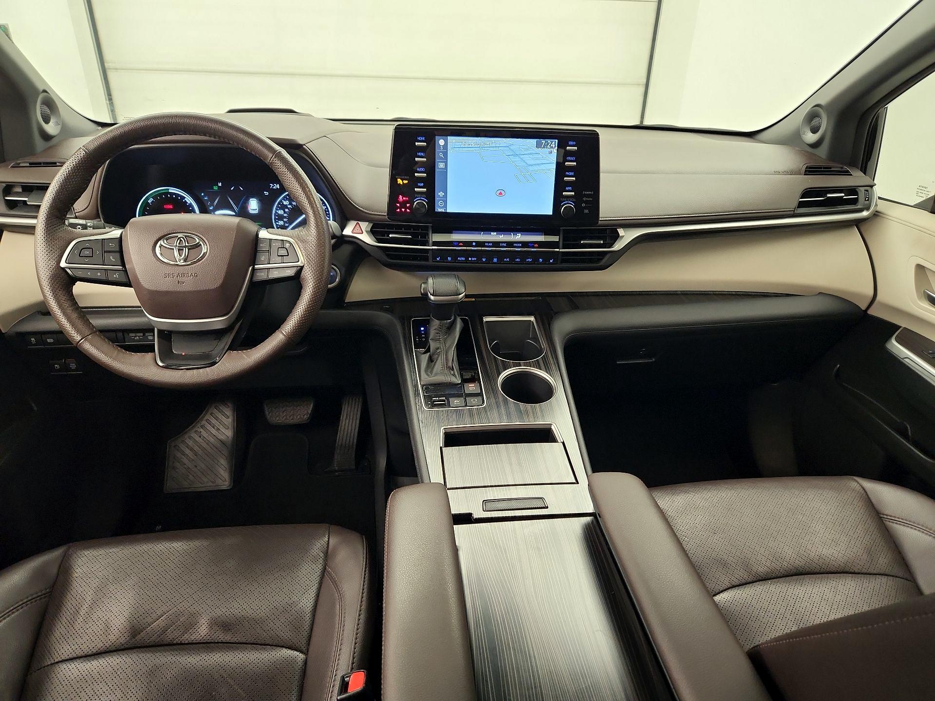 Thumbnail: 2021 Toyota Sienna - 9