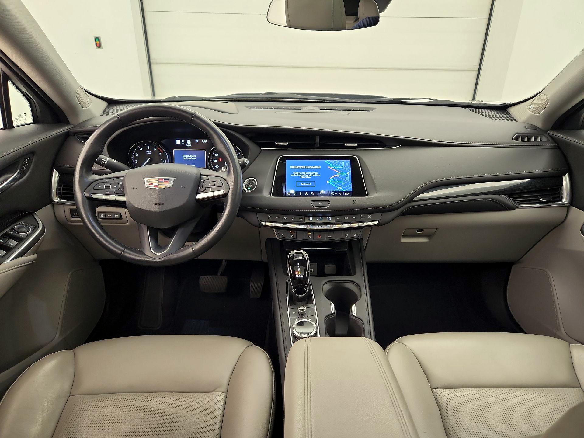 Thumbnail: 2021 Cadillac XT4 - 9