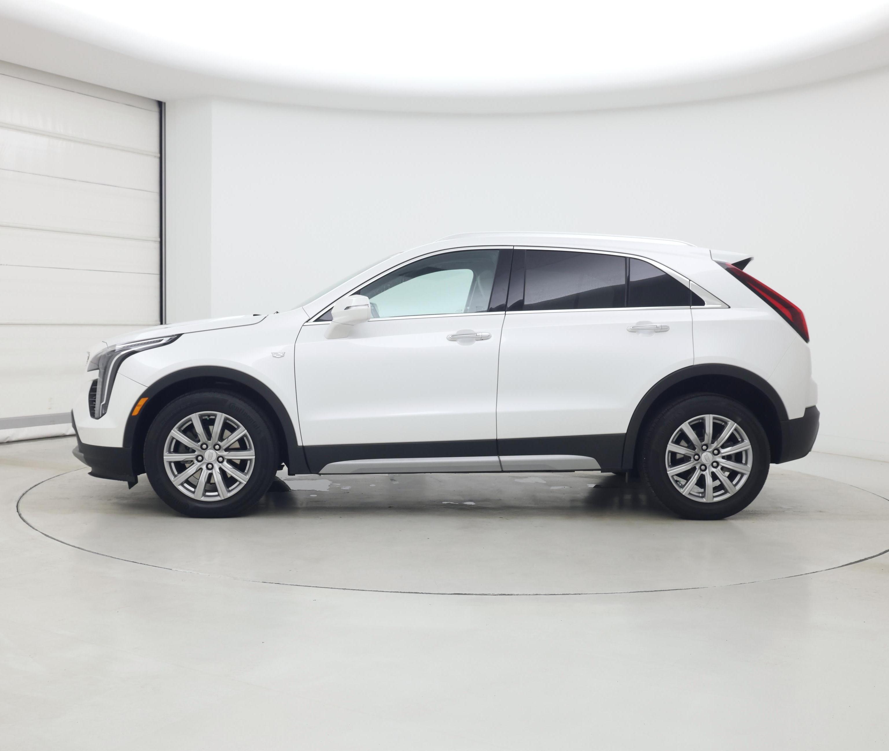 Thumbnail: 2021 Cadillac XT4 - 3