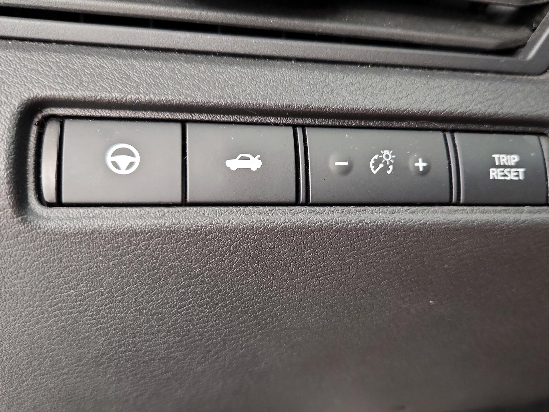 Thumbnail: 2019 Nissan Altima - 13