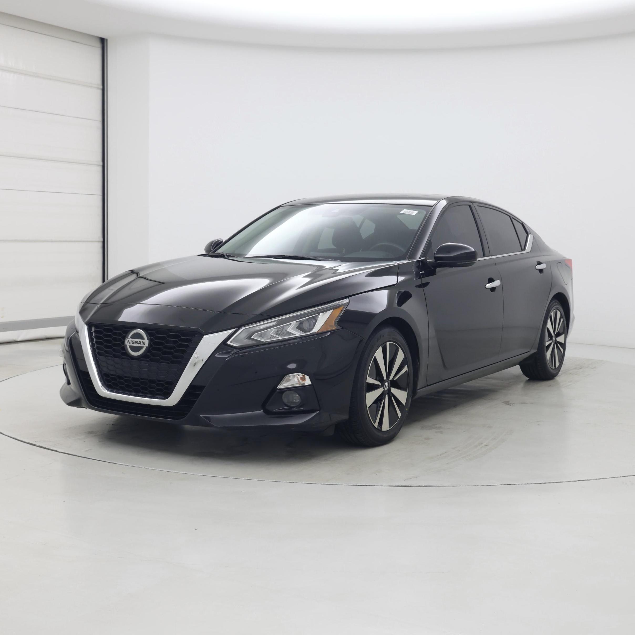 Thumbnail: 2019 Nissan Altima - 4
