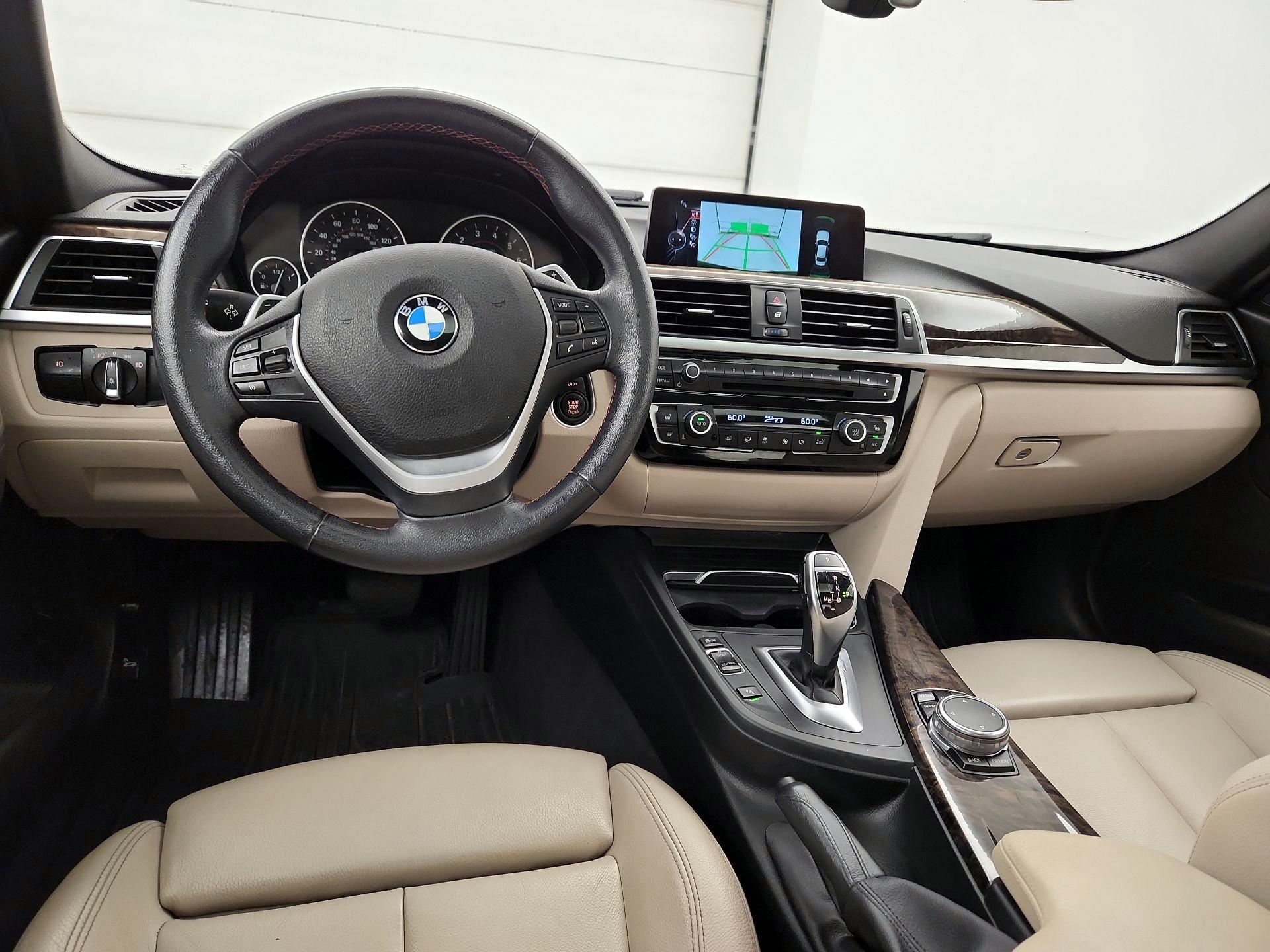 Thumbnail: 2016 BMW 3 Series - 9