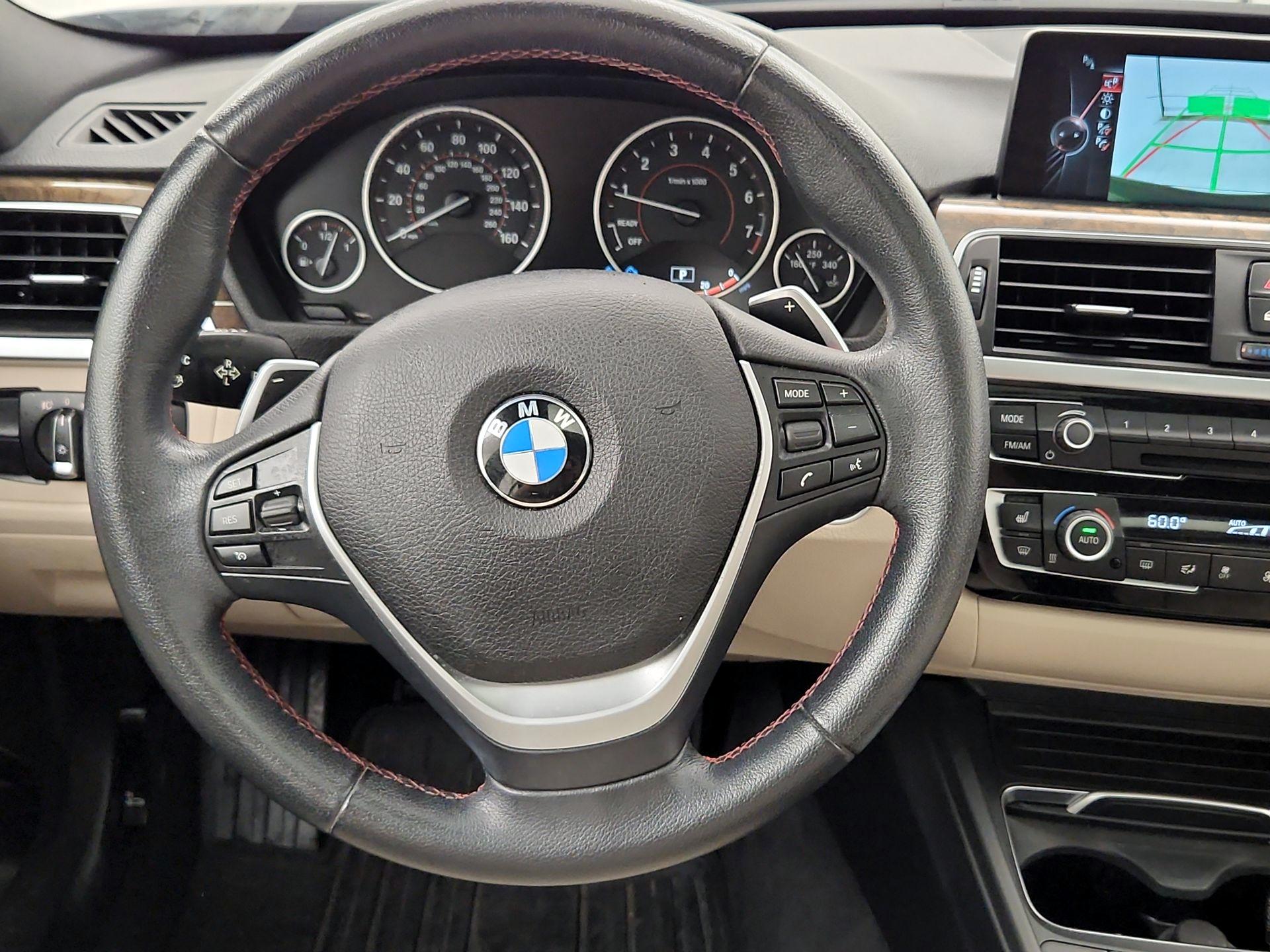 Thumbnail: 2016 BMW 3 Series - 10