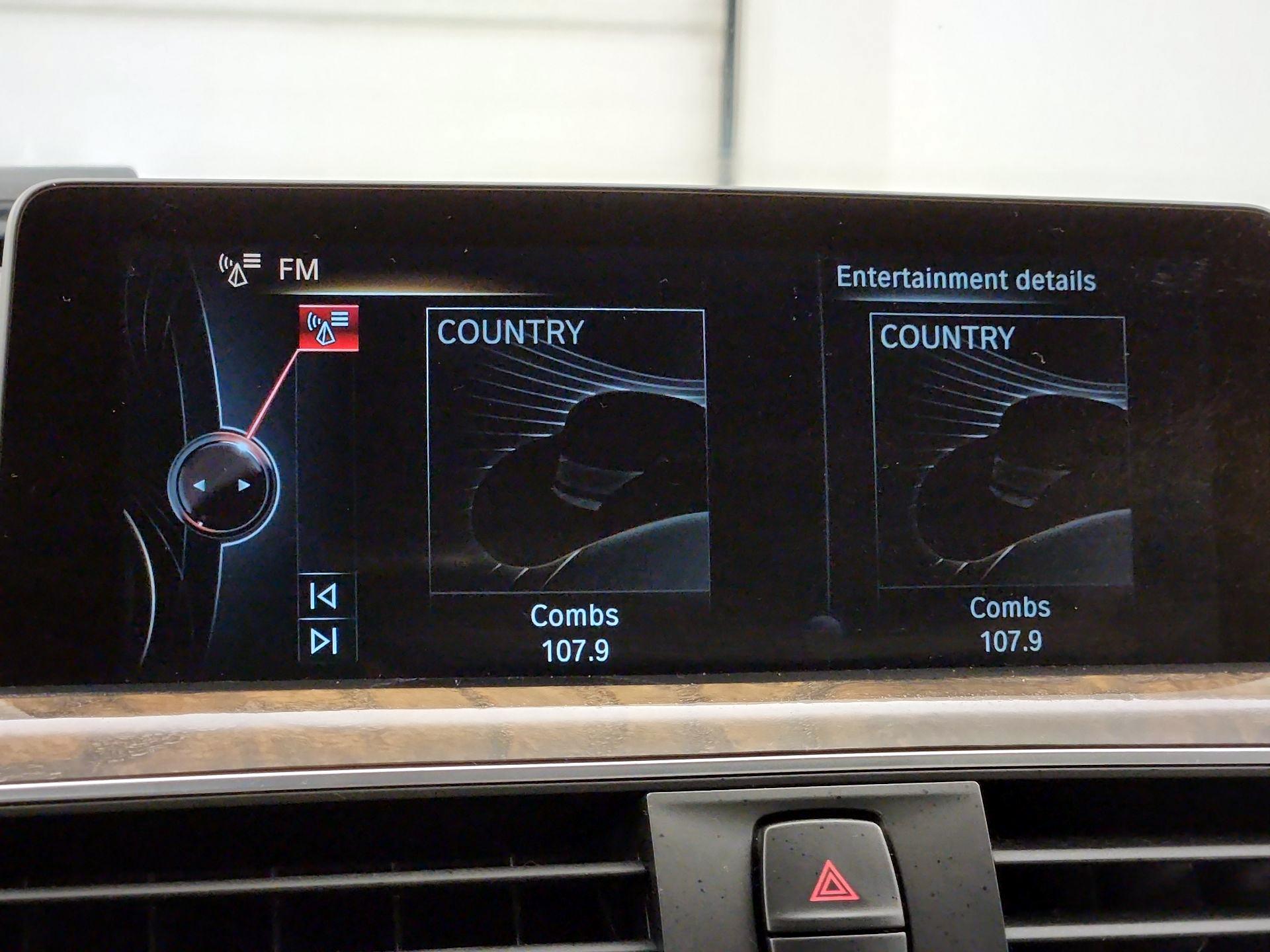 Thumbnail: 2016 BMW 3 Series - 15