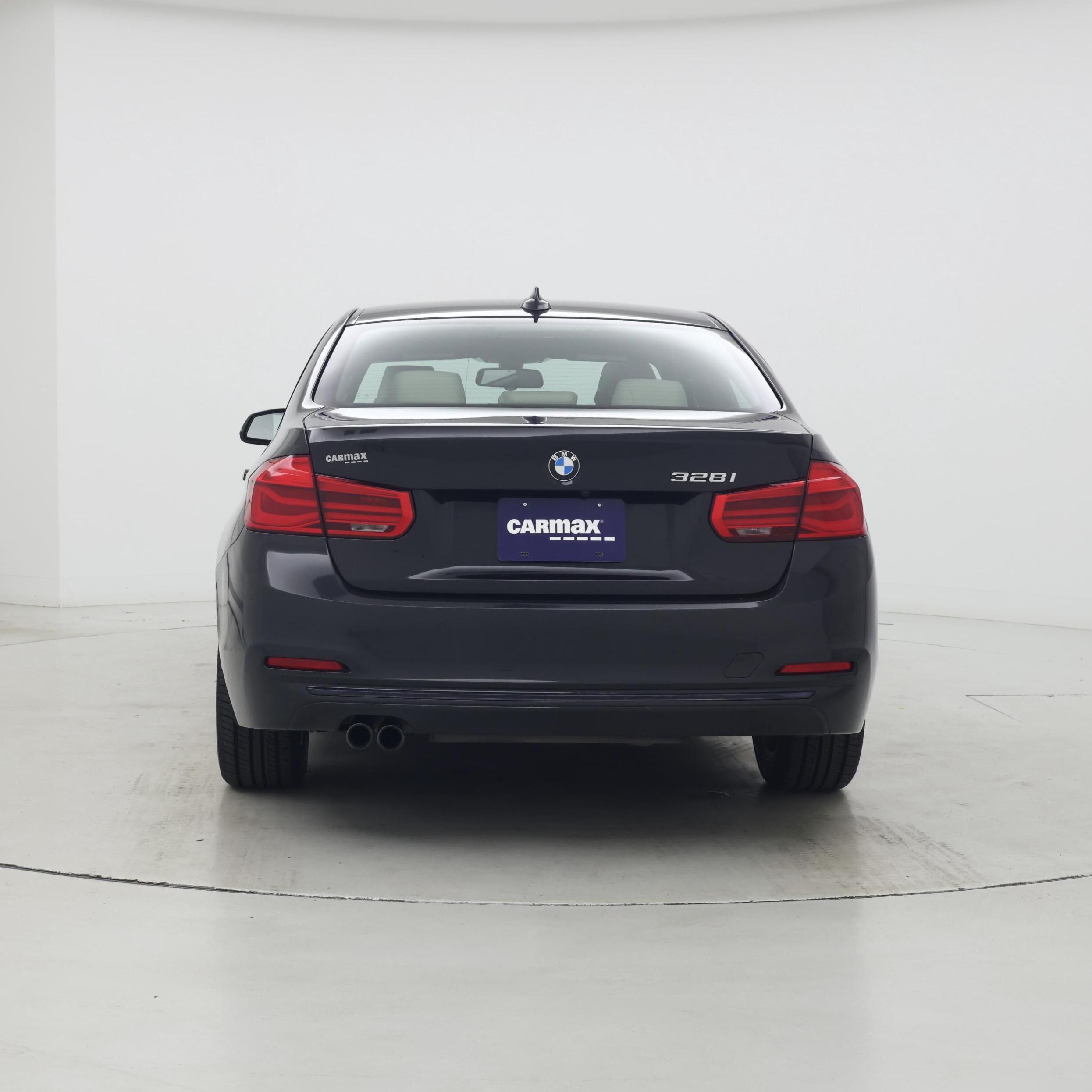Thumbnail: 2016 BMW 3 Series - 6