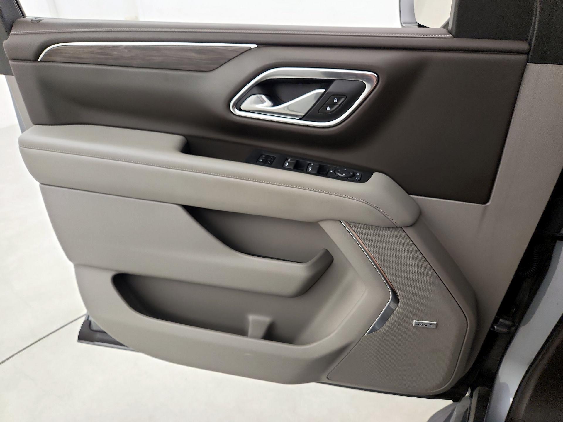 Thumbnail: 2021 Chevrolet Tahoe - 12