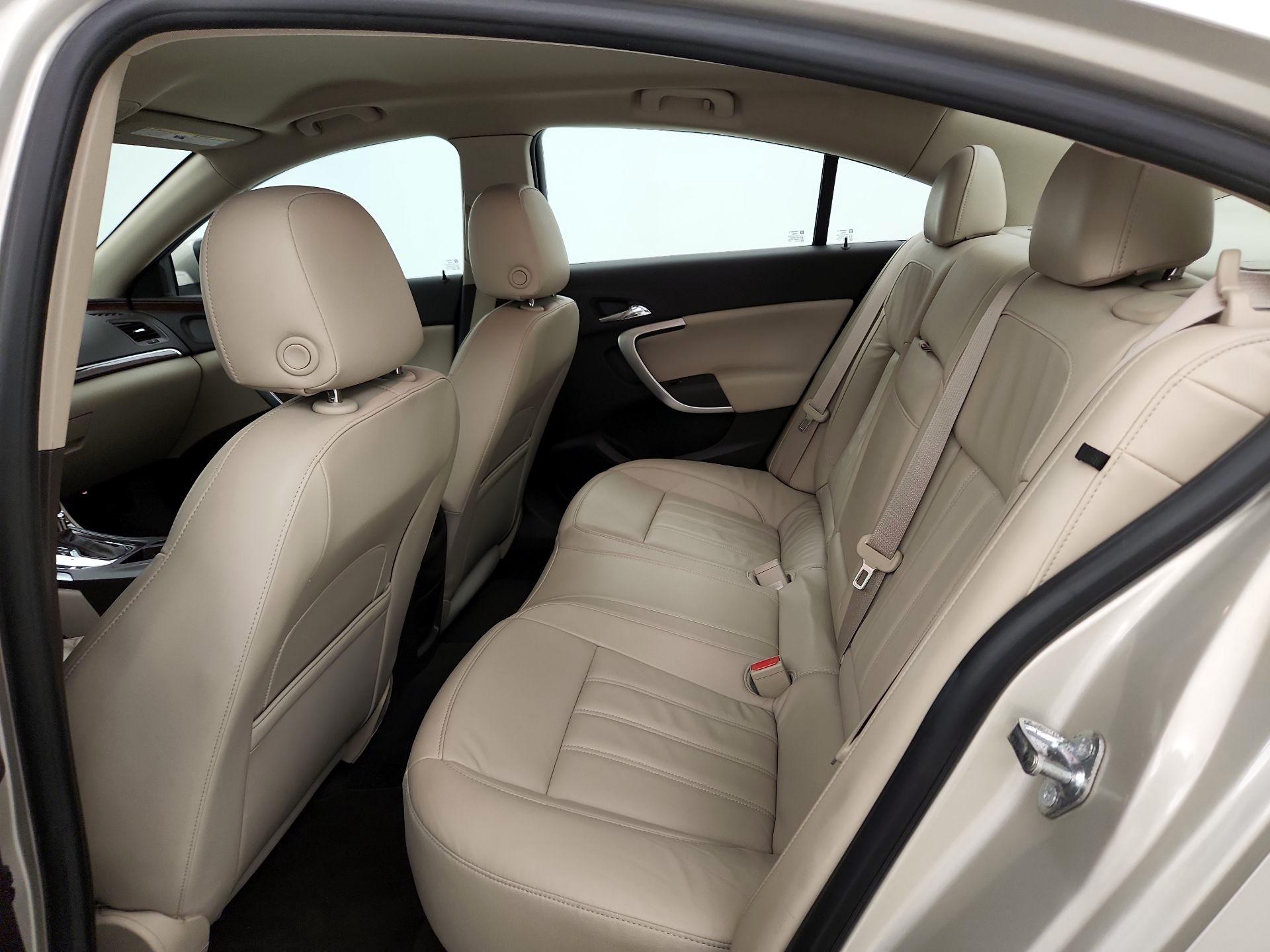 Thumbnail: 2015 Buick Regal - 20