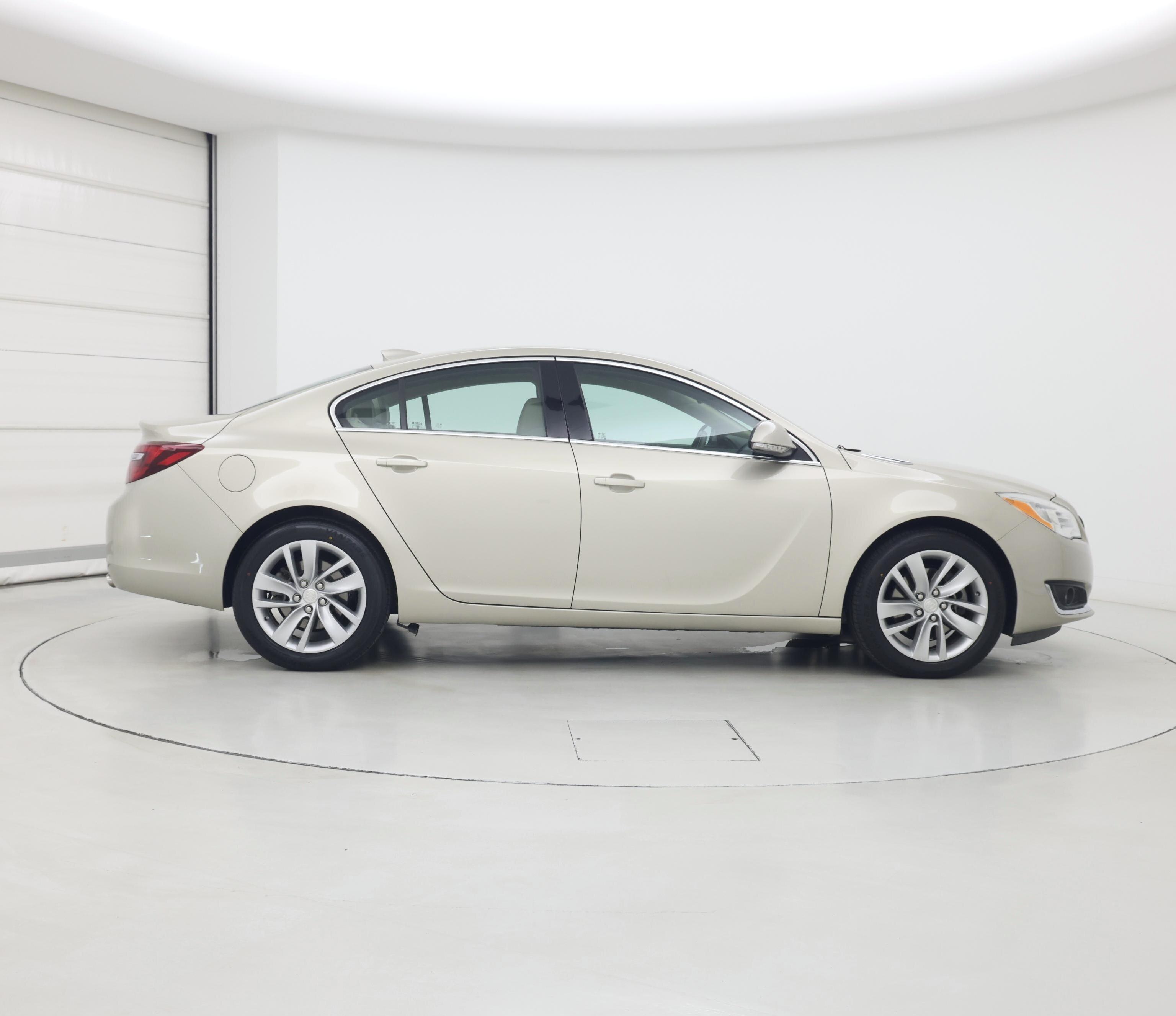 Thumbnail: 2015 Buick Regal - 7