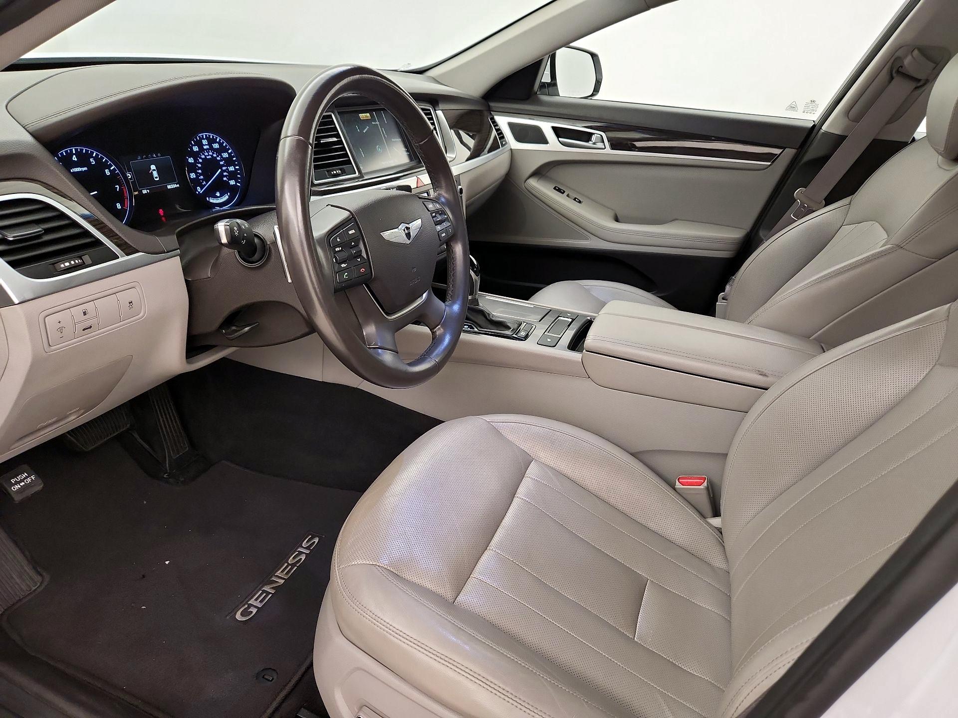 Thumbnail: 2015 Hyundai Genesis - 11