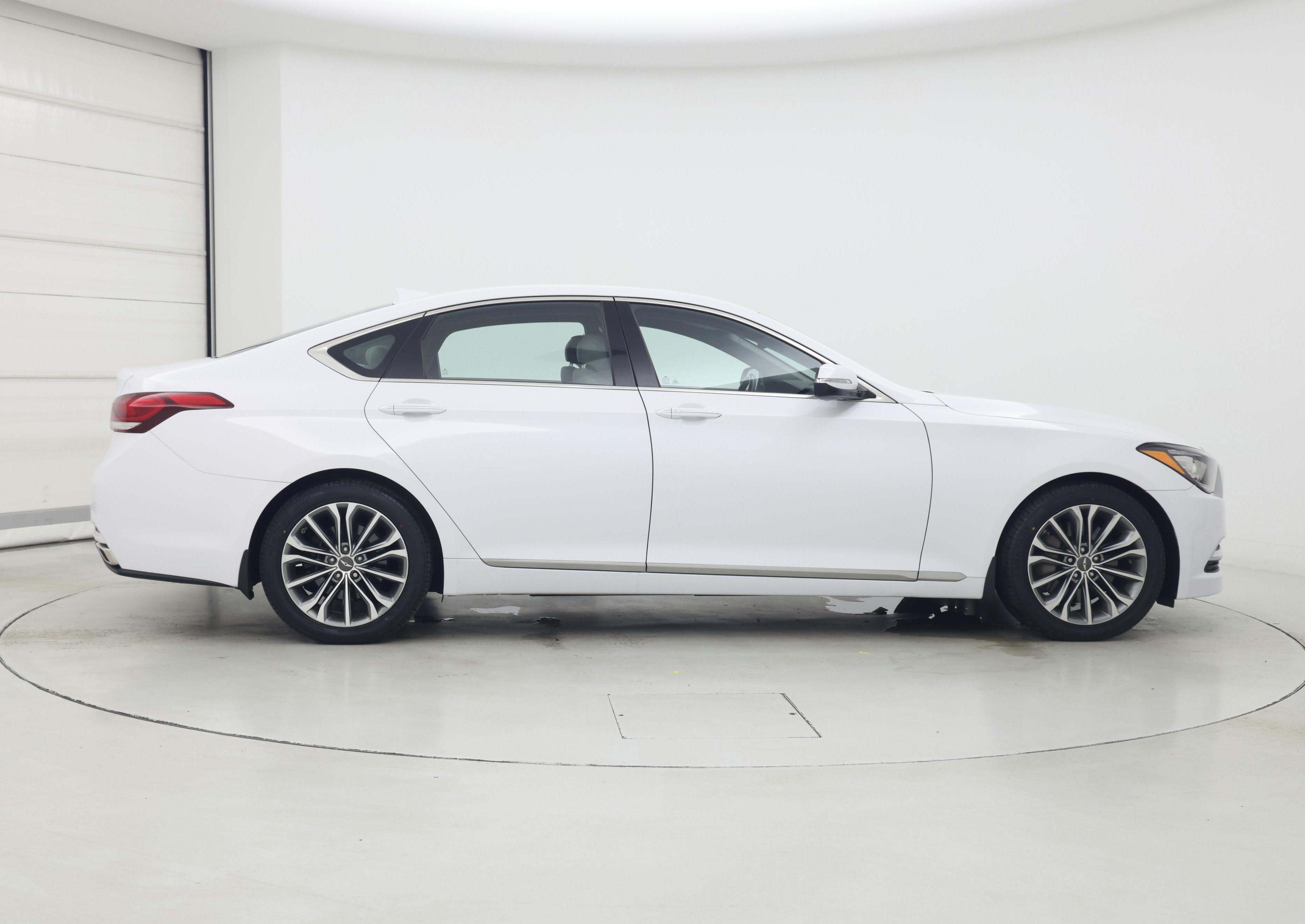 Thumbnail: 2015 Hyundai Genesis - 7