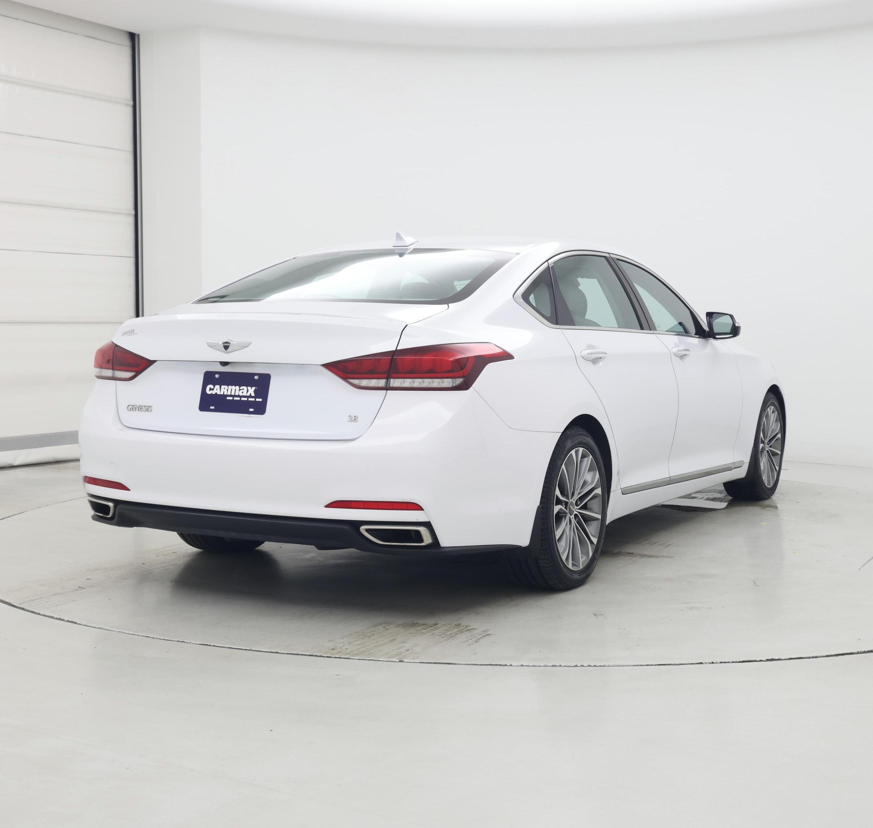 Thumbnail: 2015 Hyundai Genesis - 8