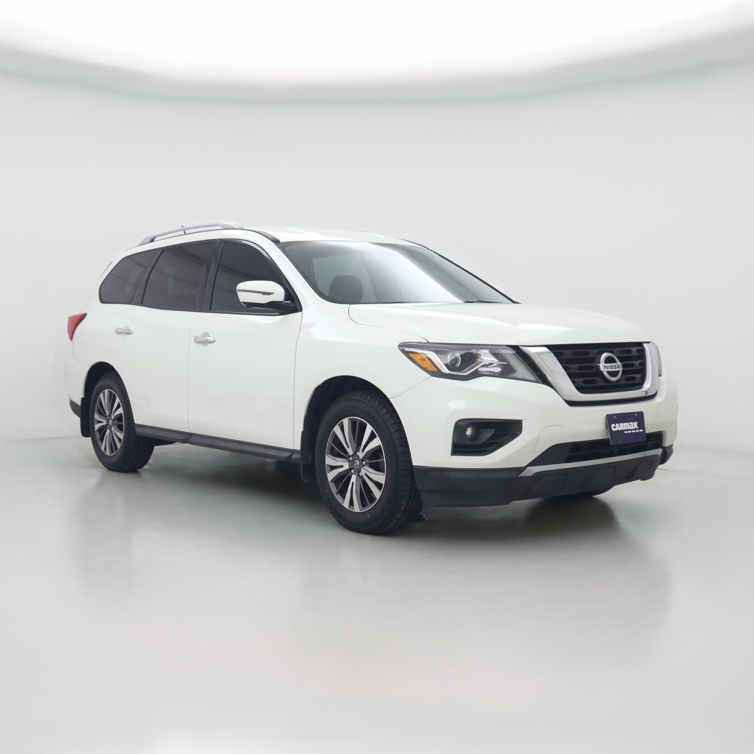 Thumbnail: 2017 Nissan Pathfinder - 1