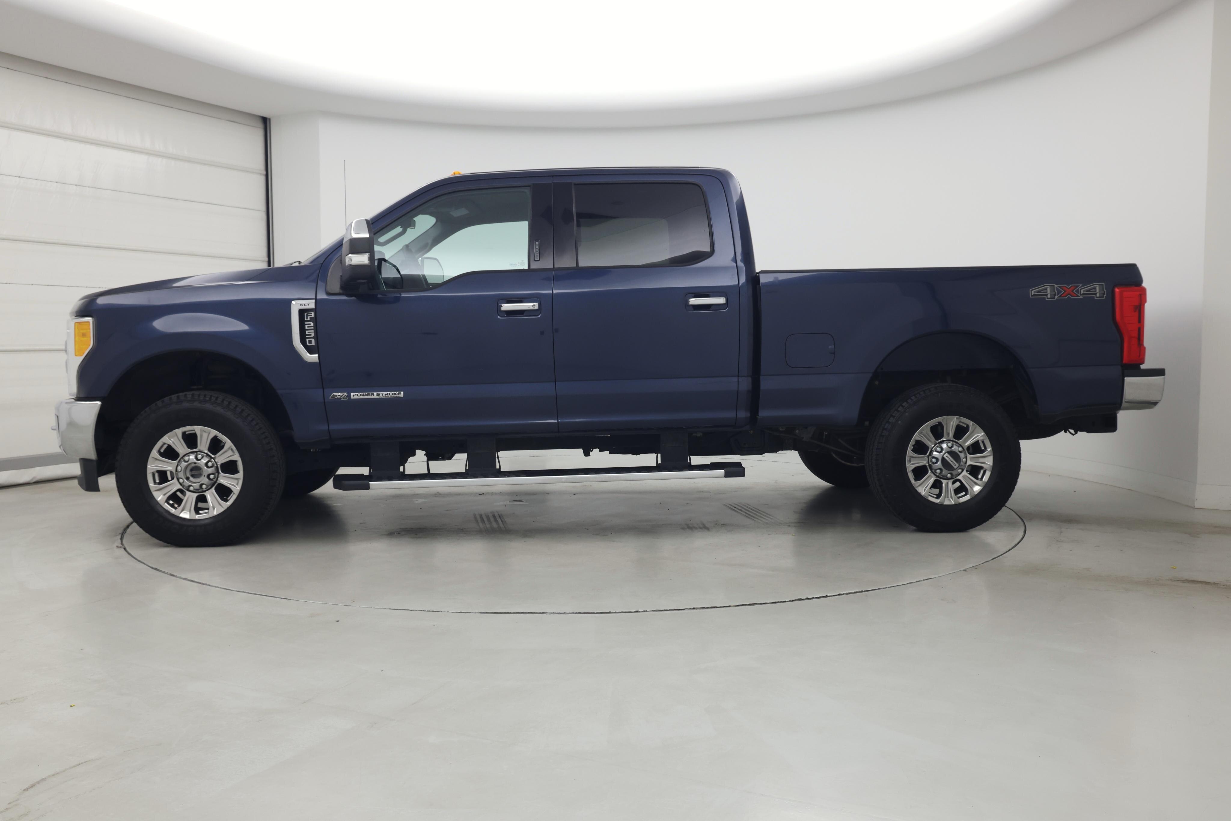Thumbnail: 2017 Ford F-250 - 3