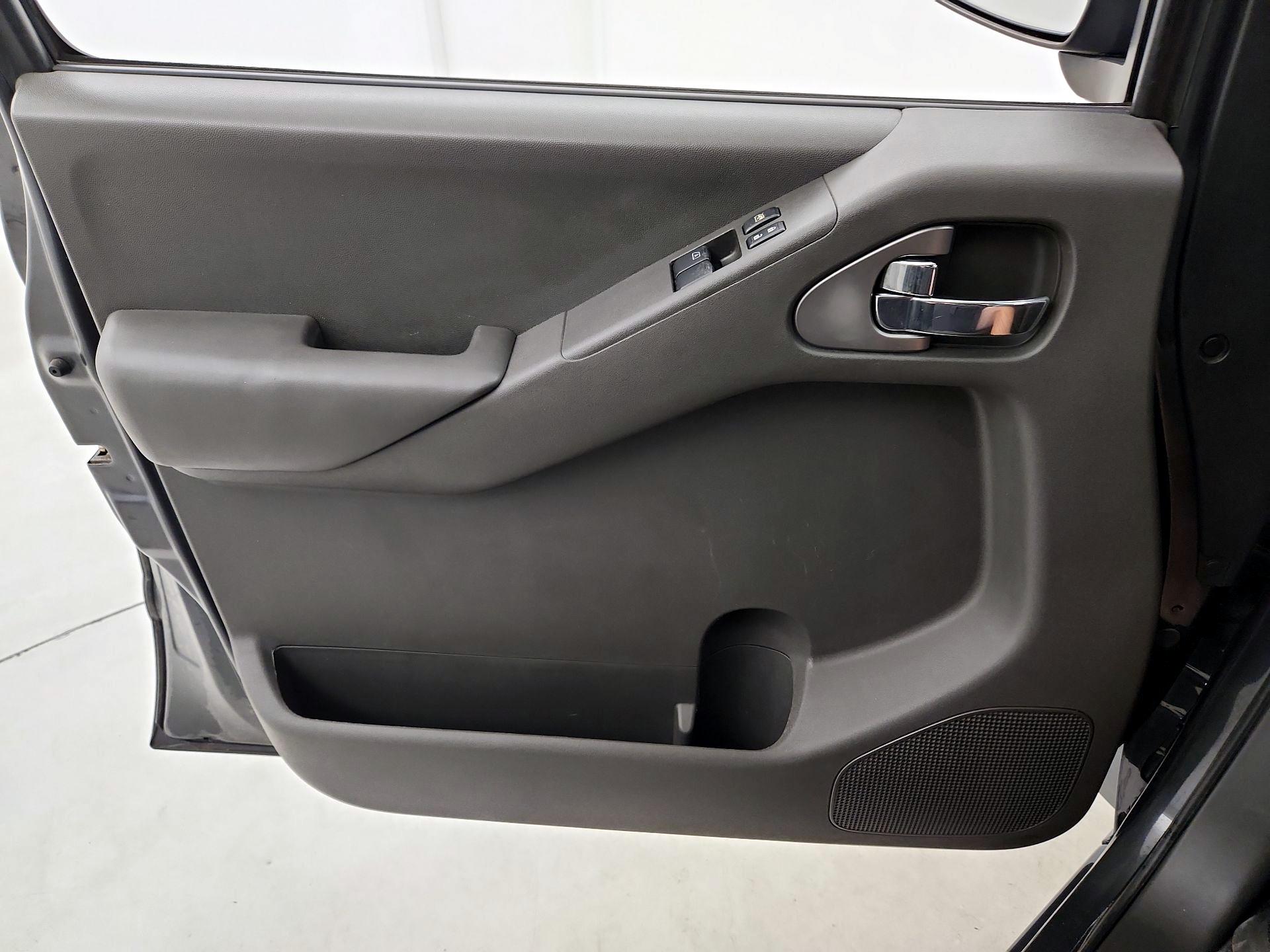 Thumbnail: 2013 Nissan Frontier - 12