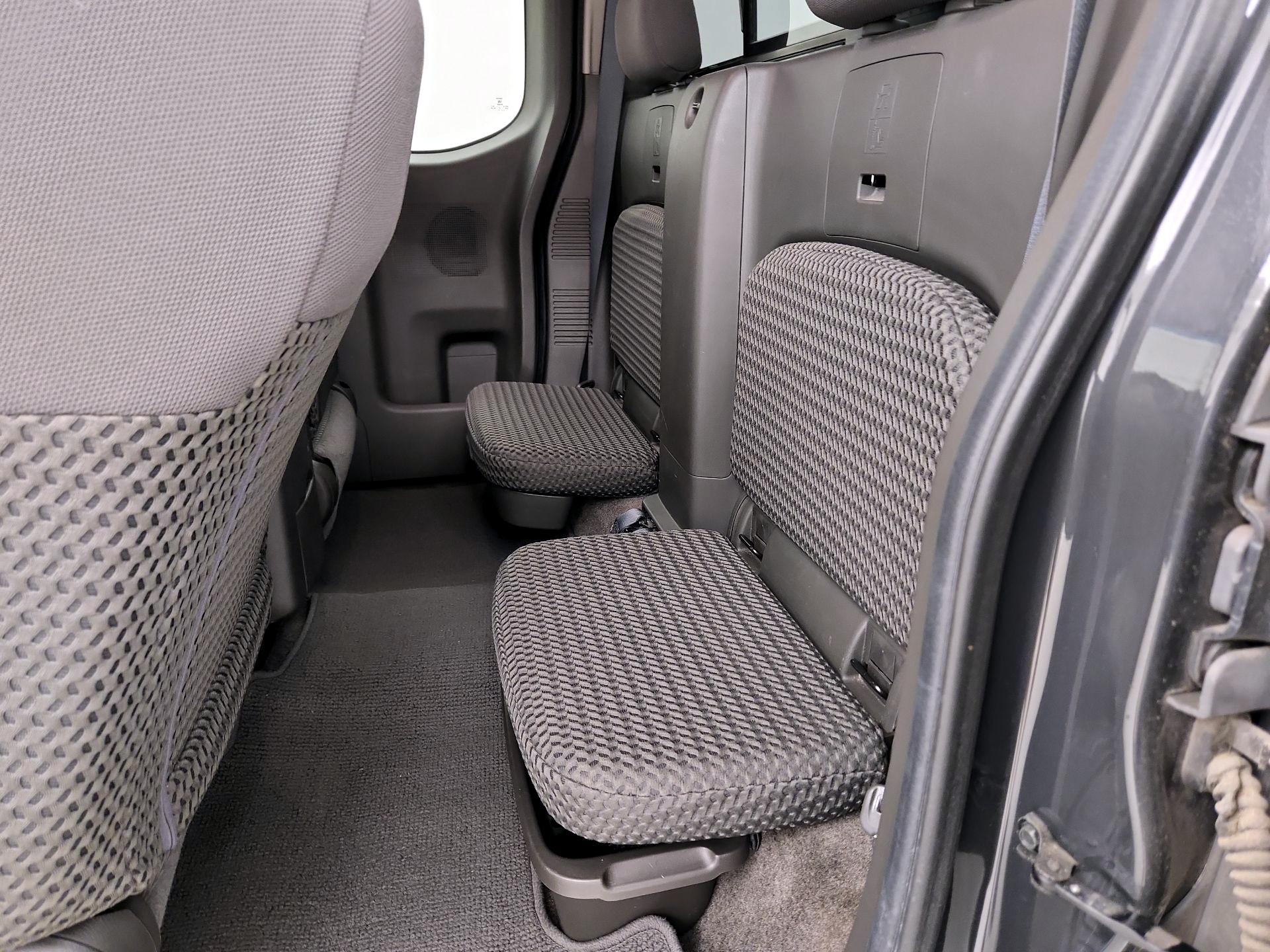 Thumbnail: 2013 Nissan Frontier - 19
