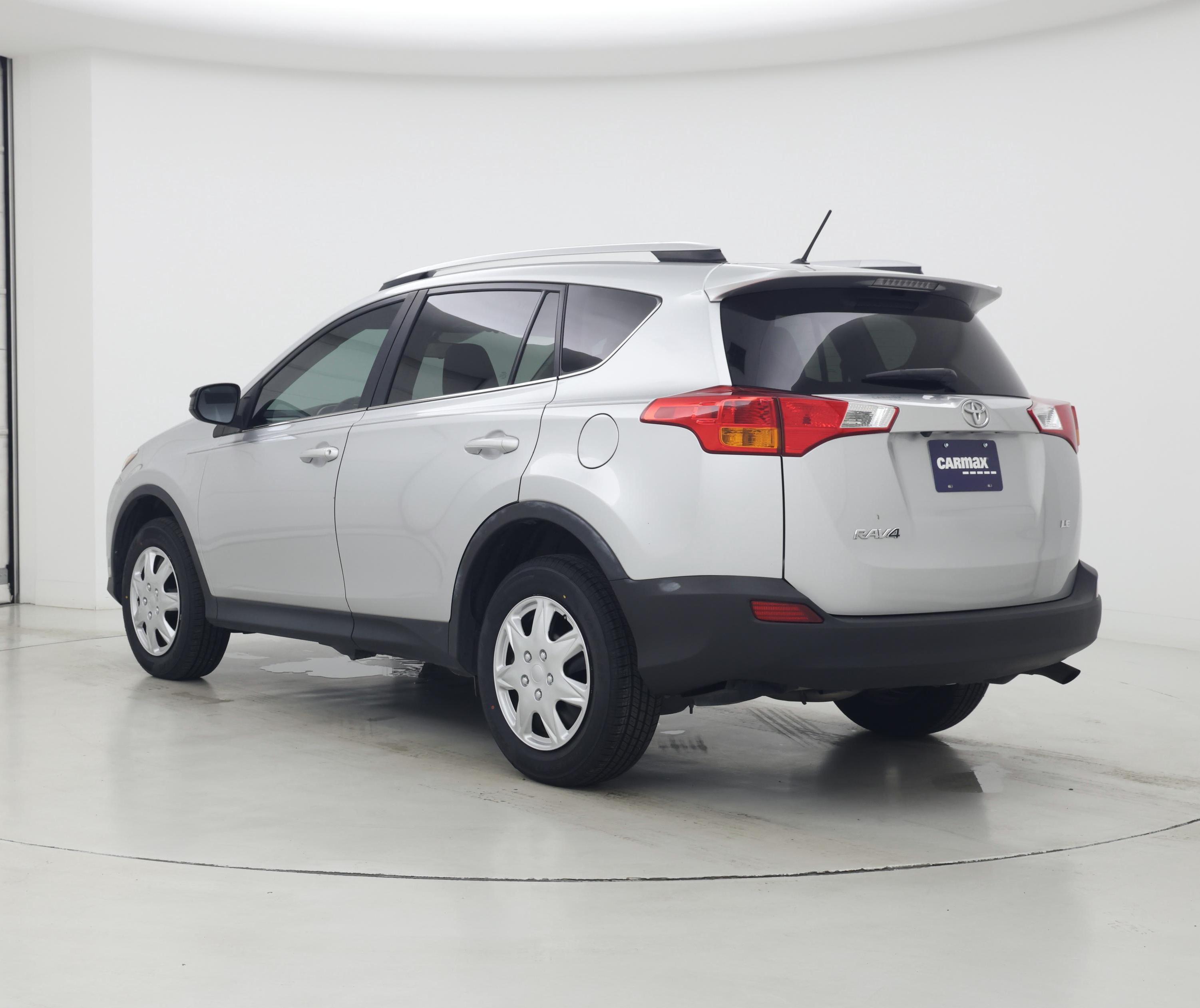 Thumbnail: 2015 Toyota RAV4 - 2