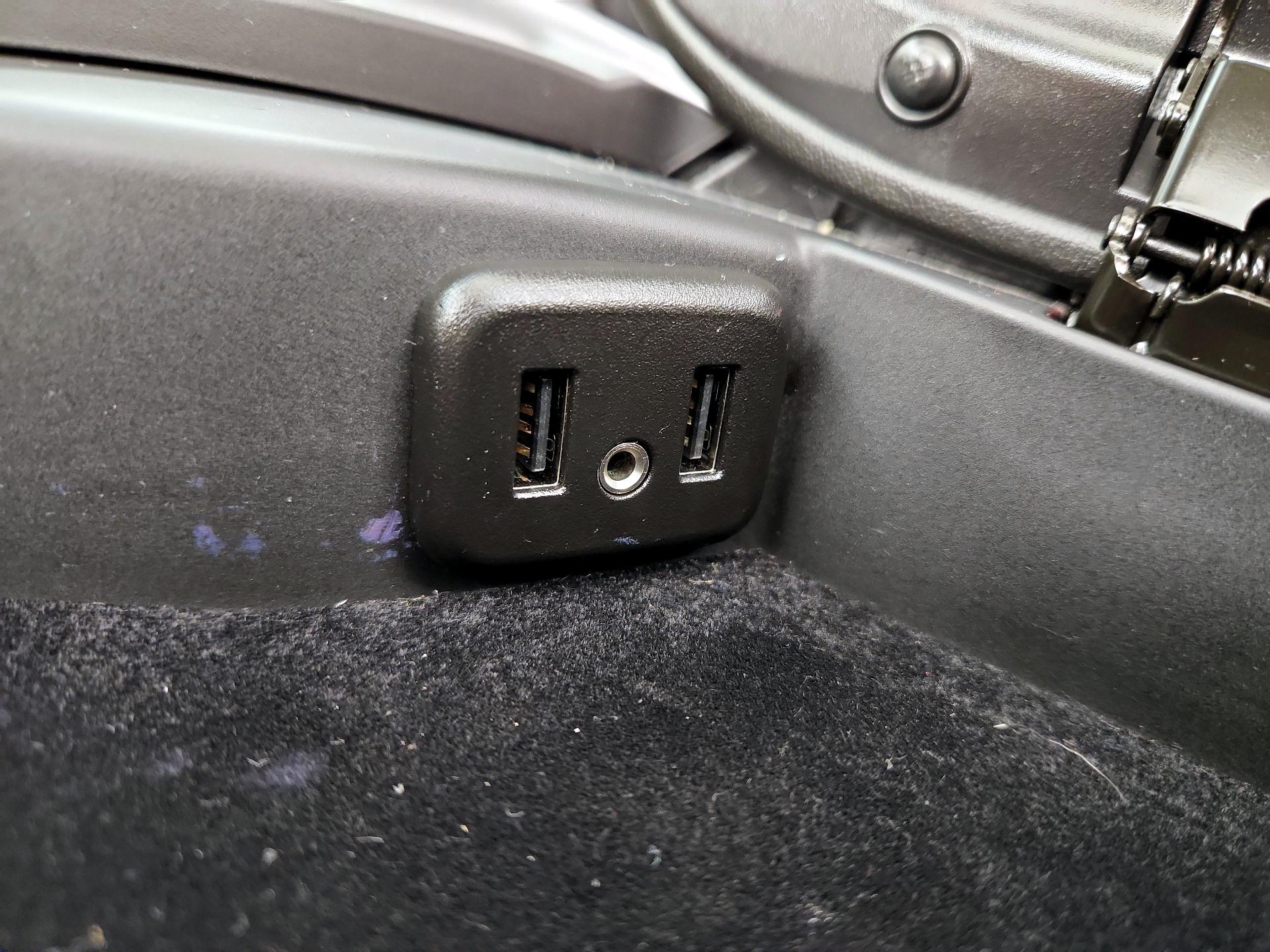 Thumbnail: 2019 Chevrolet Corvette - 18