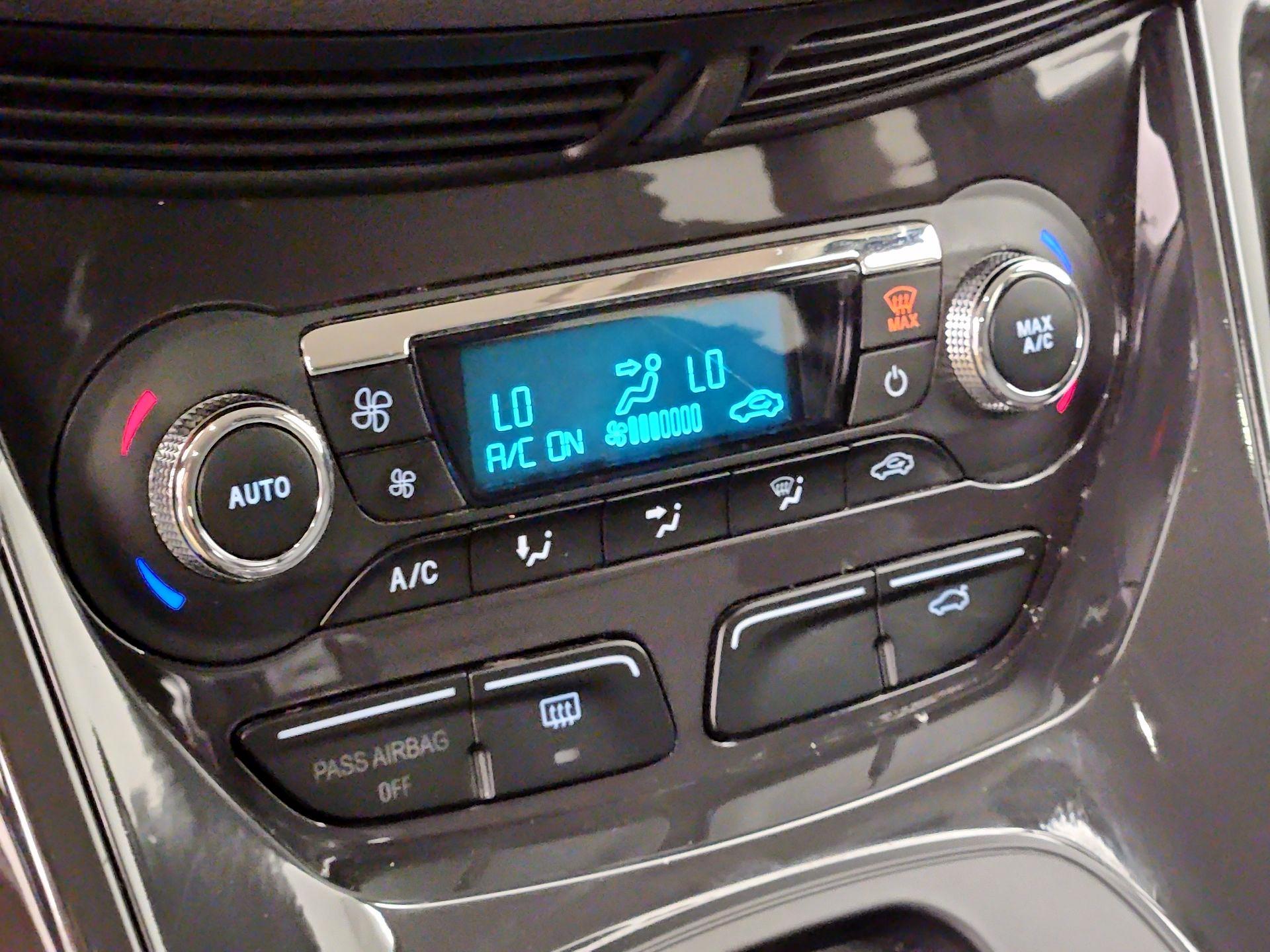 Thumbnail: 2014 Ford Escape - 16
