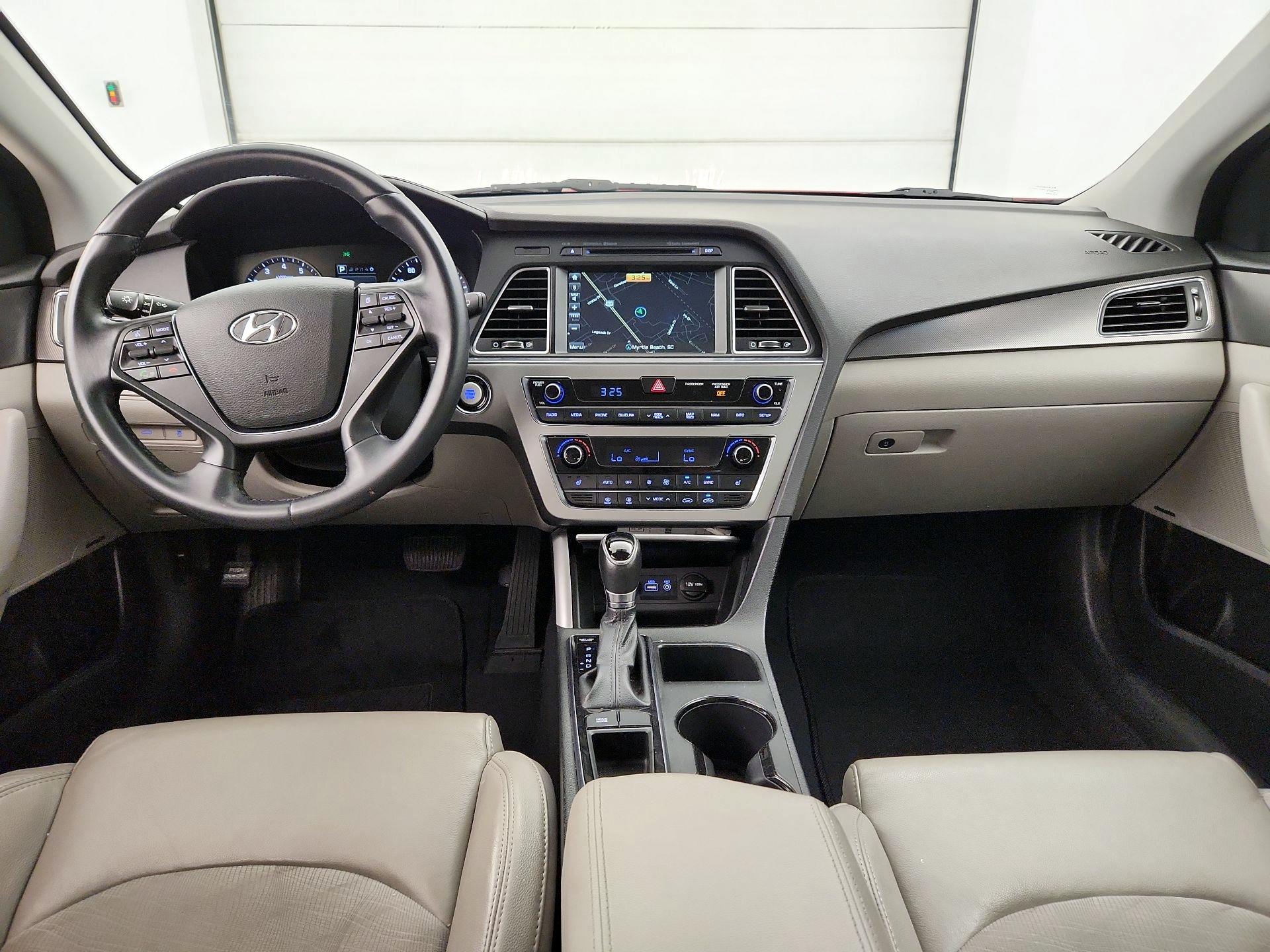 Thumbnail: 2015 Hyundai Sonata - 9