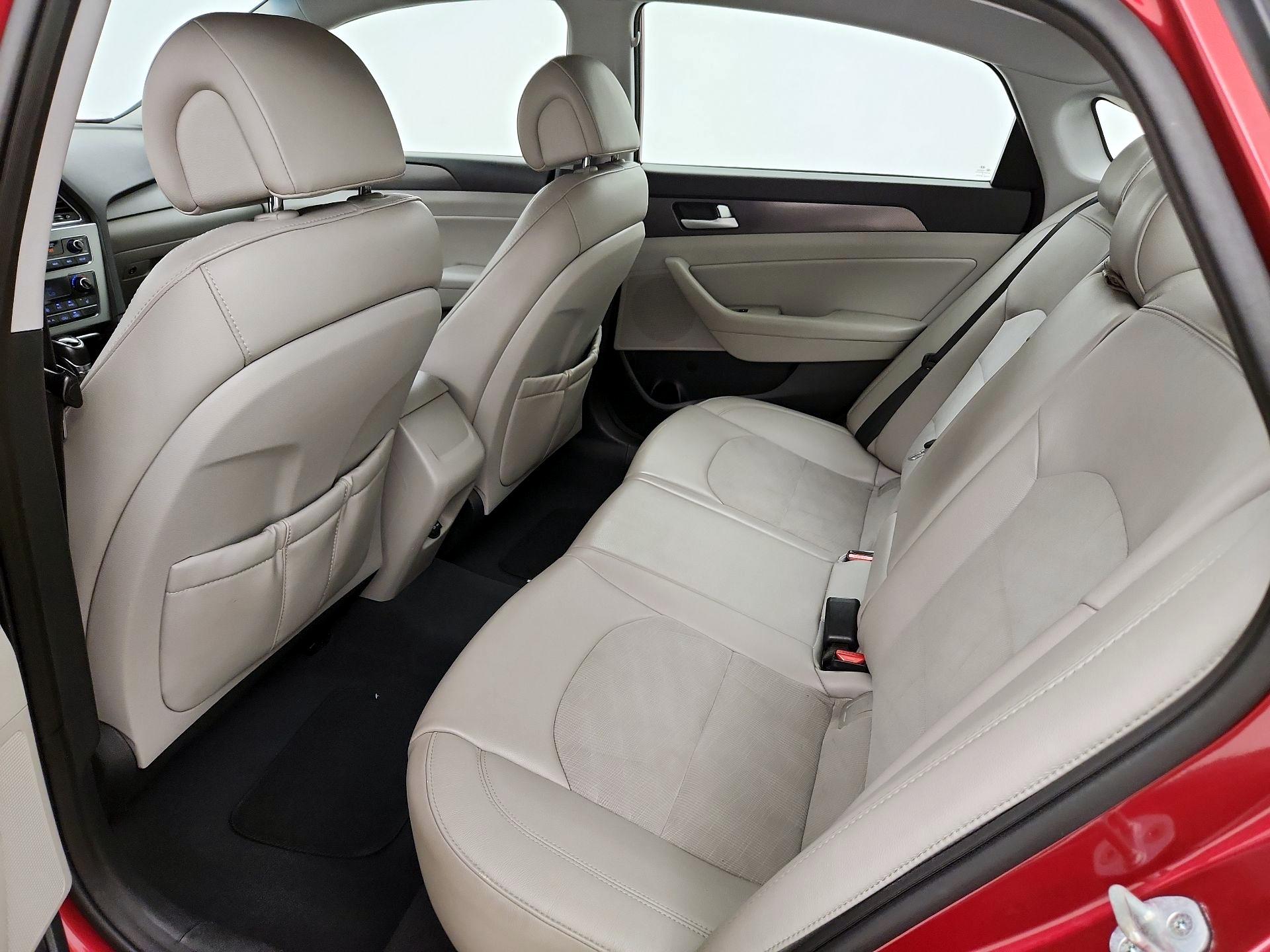 Thumbnail: 2015 Hyundai Sonata - 20