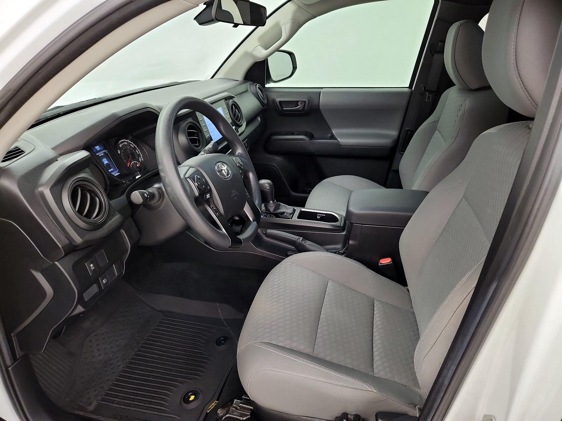 Thumbnail: 2022 Toyota Tacoma - 11