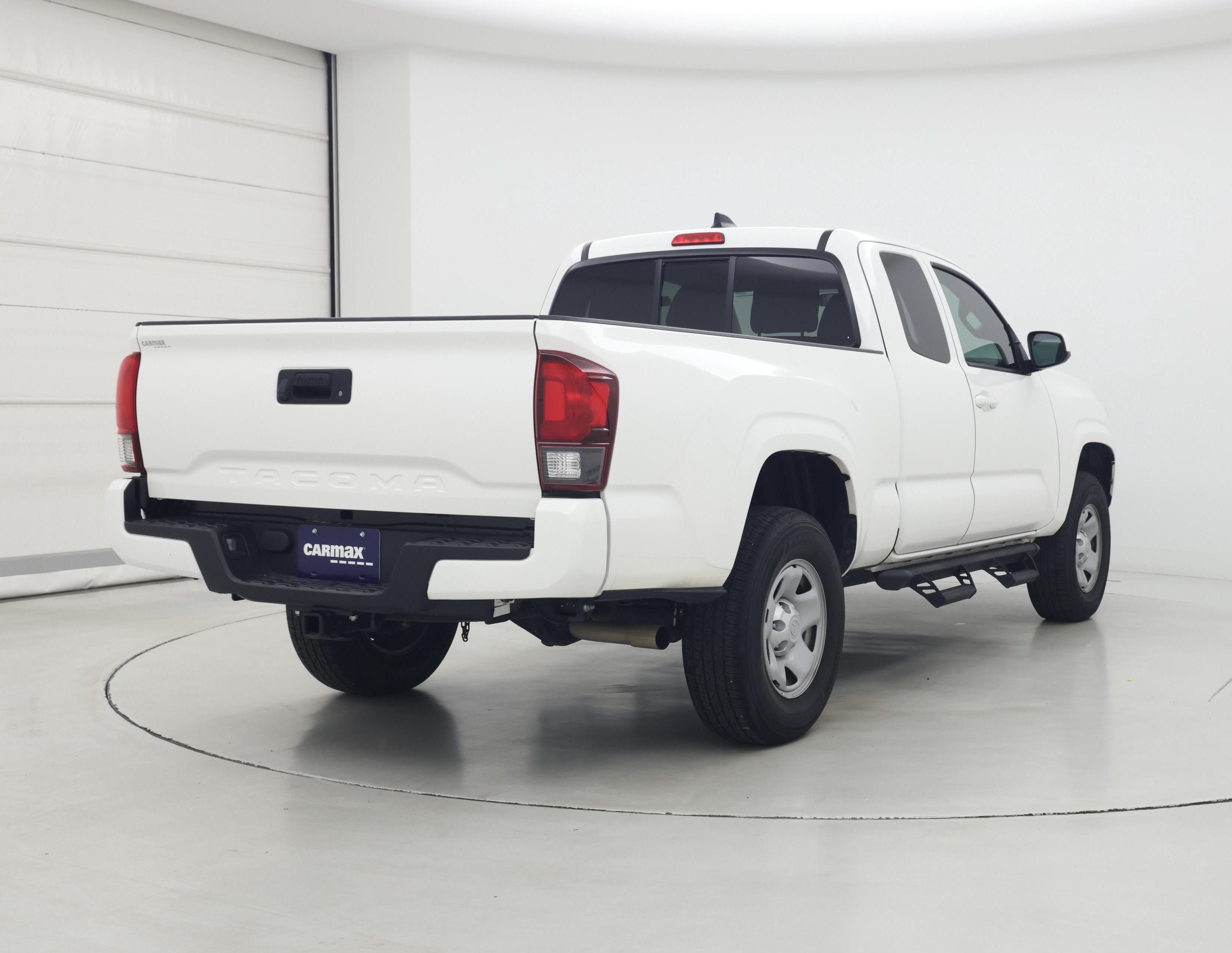 Thumbnail: 2022 Toyota Tacoma - 8