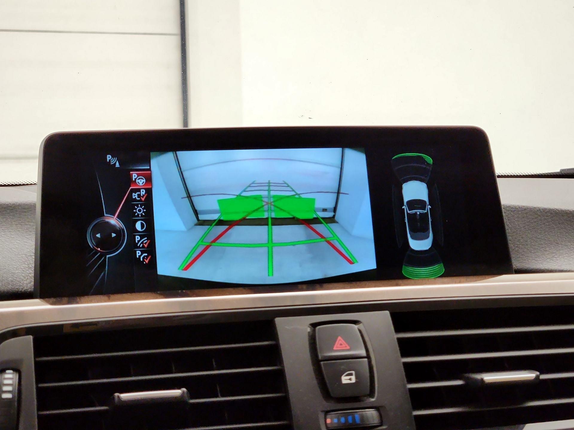 Thumbnail: 2016 BMW 4 Series - 15