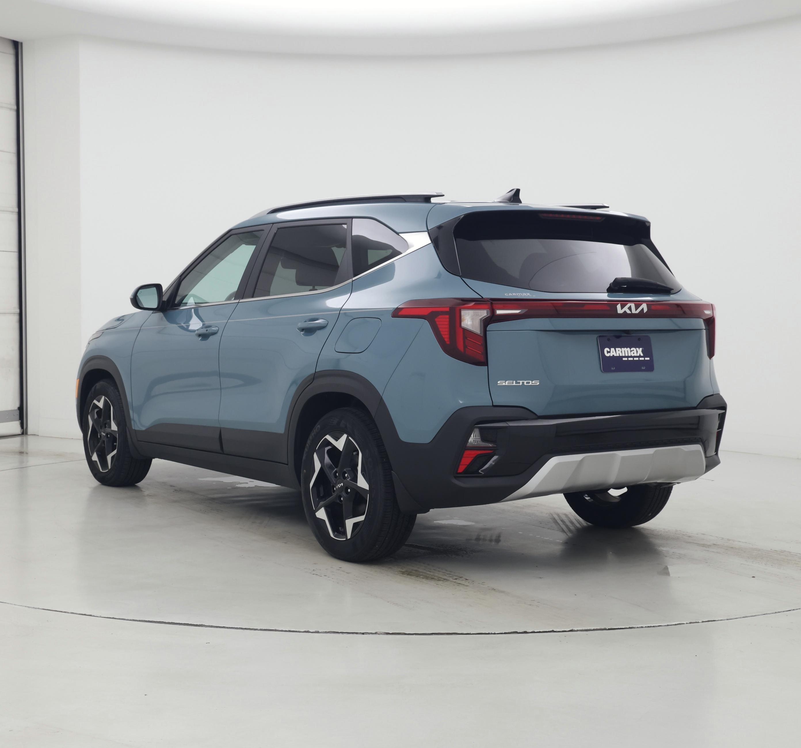 Thumbnail: 2024 Kia Seltos - 2