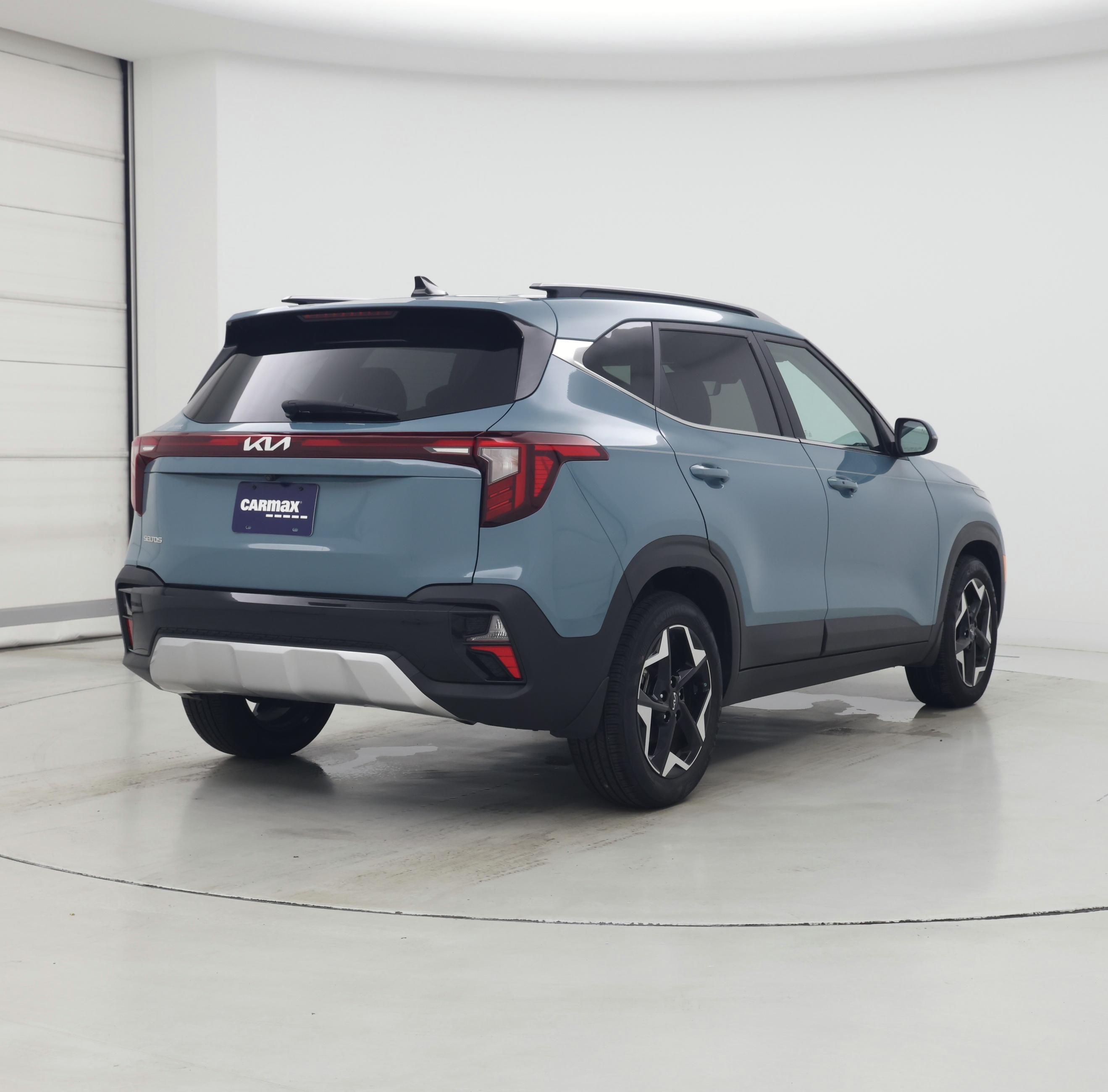 Thumbnail: 2024 Kia Seltos - 8