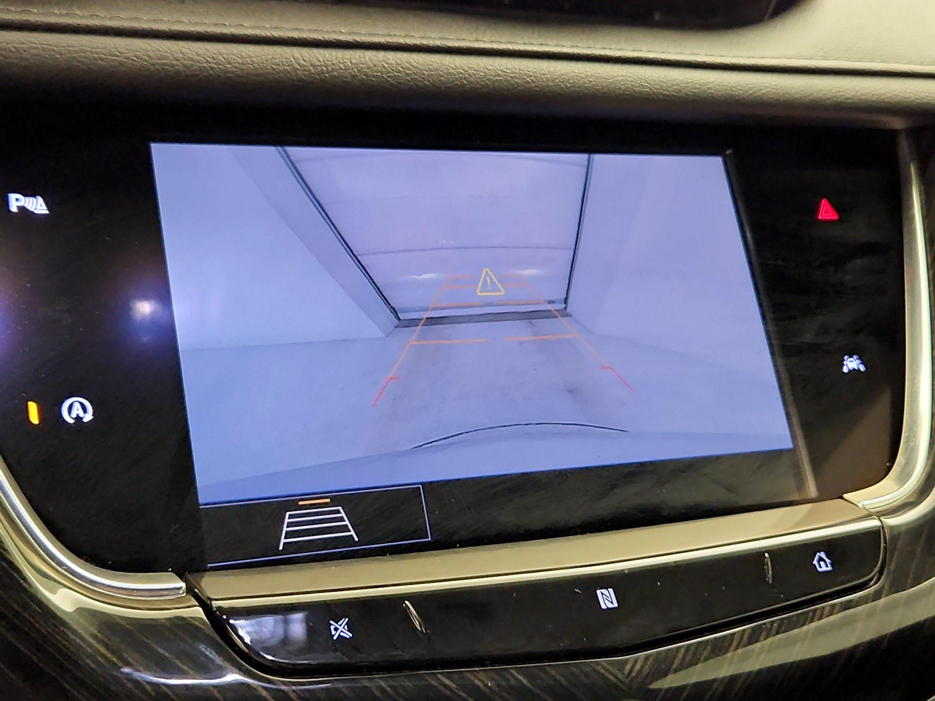 Thumbnail: 2020 Cadillac XT6 - 14
