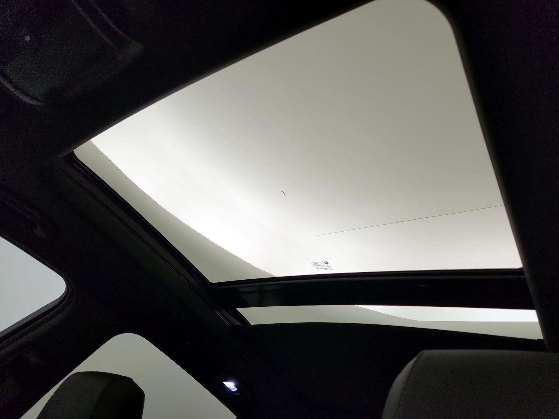 Thumbnail: 2020 Cadillac XT6 - 19