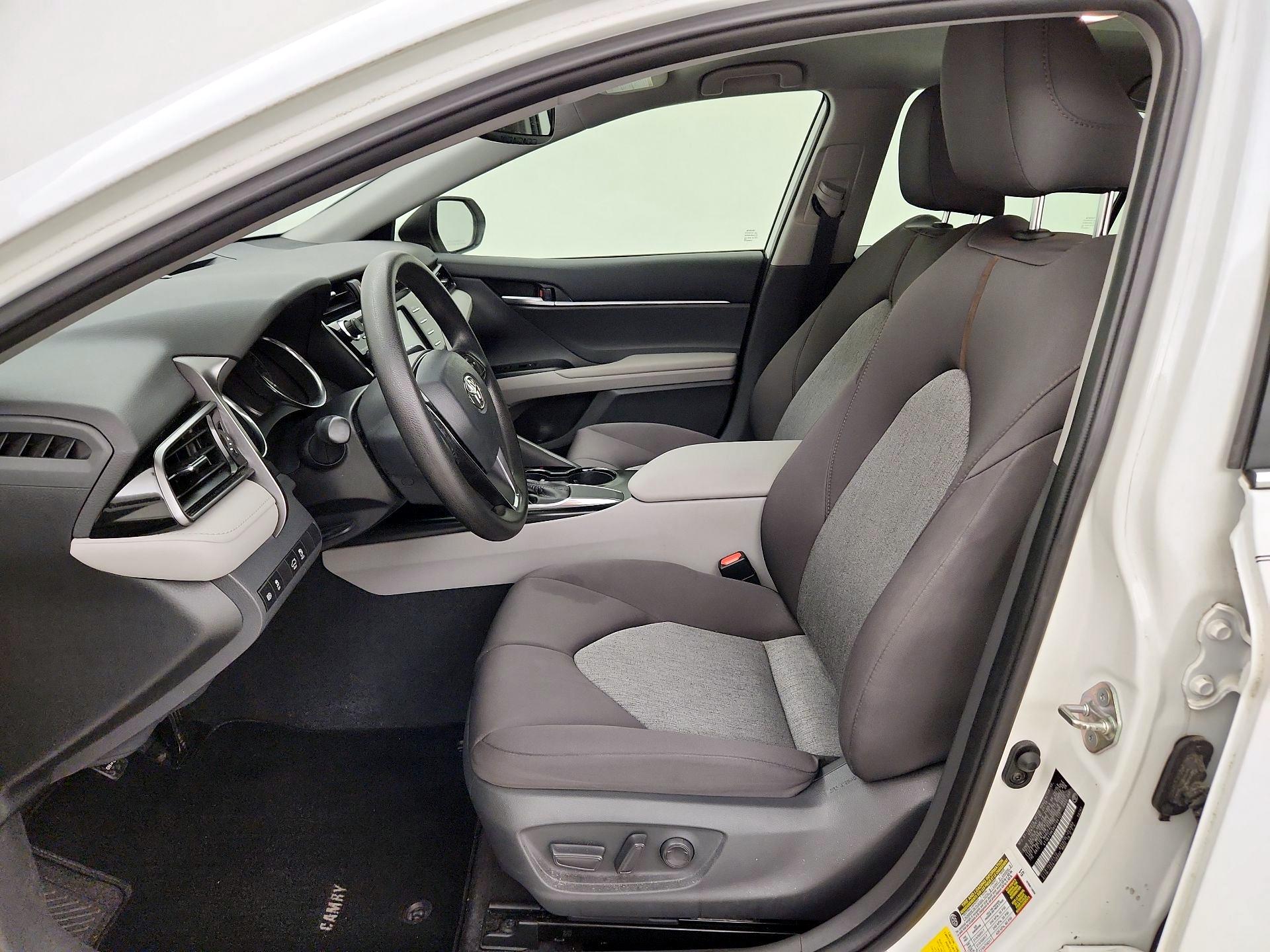 Thumbnail: 2019 Toyota Camry - 11