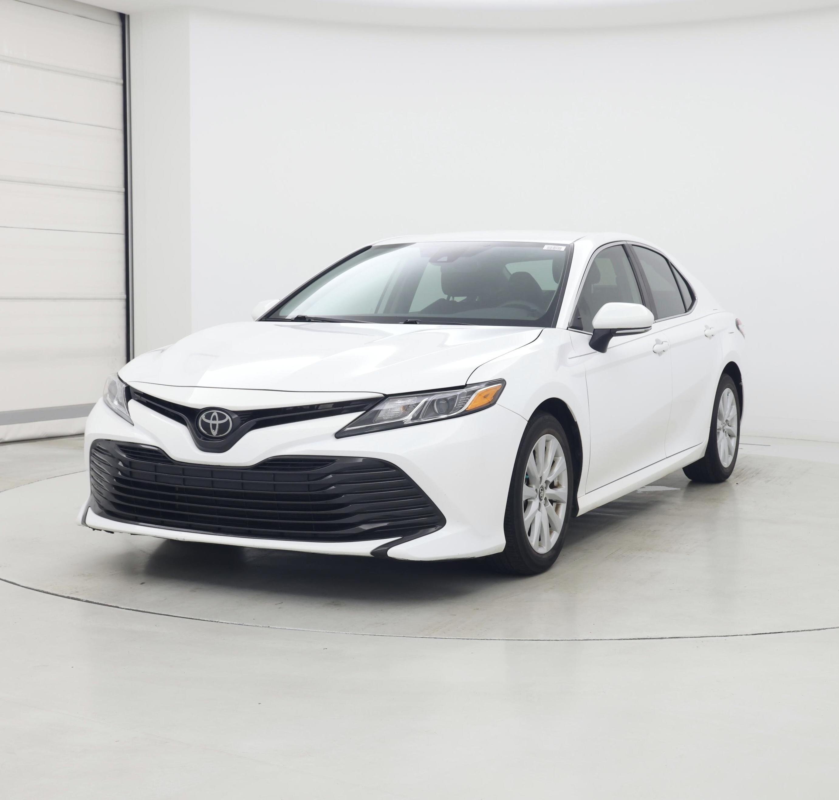 Thumbnail: 2019 Toyota Camry - 4