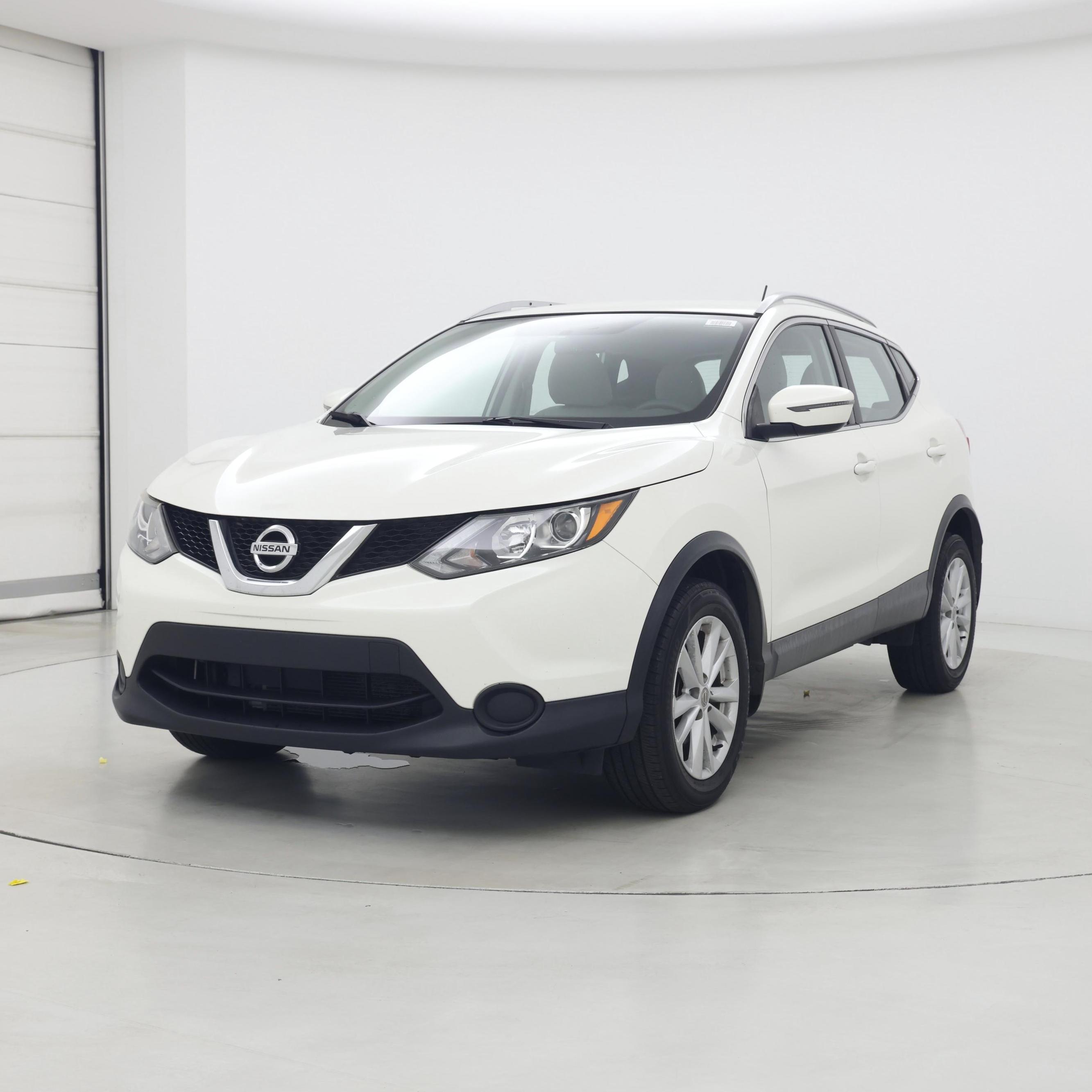 Thumbnail: 2018 Nissan Rogue Sport - 4