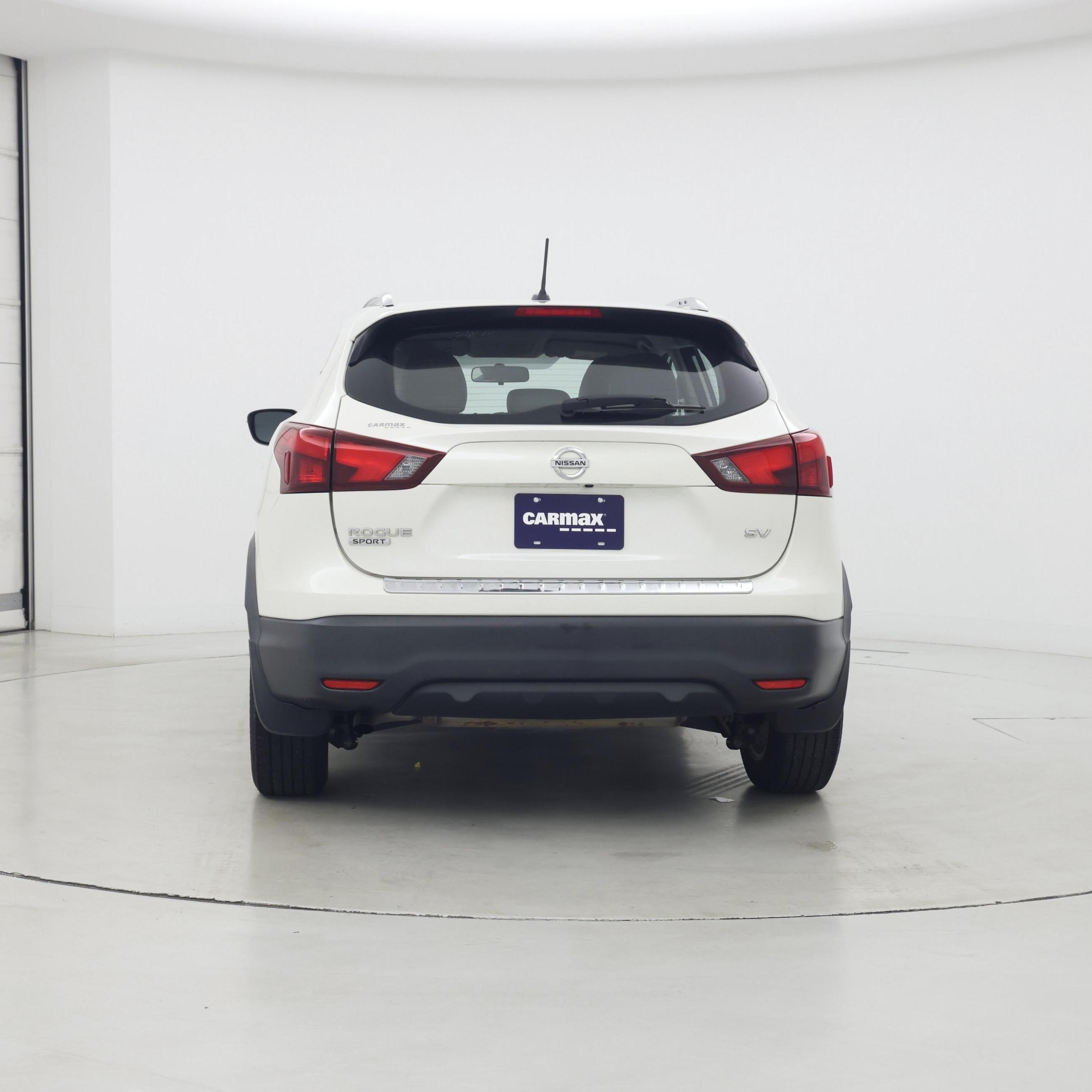 Thumbnail: 2018 Nissan Rogue Sport - 6