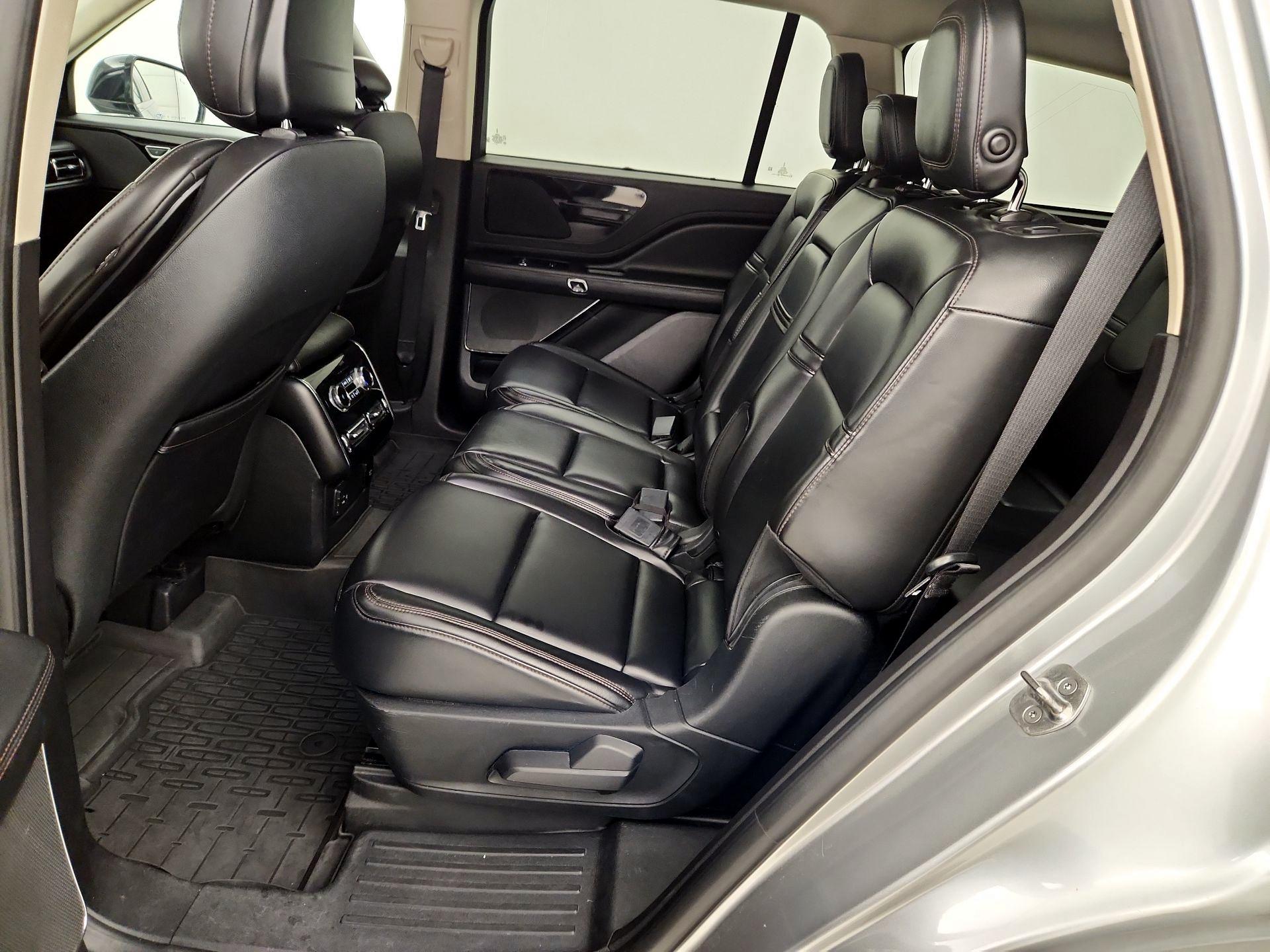 Thumbnail: 2020 Lincoln Aviator - 20